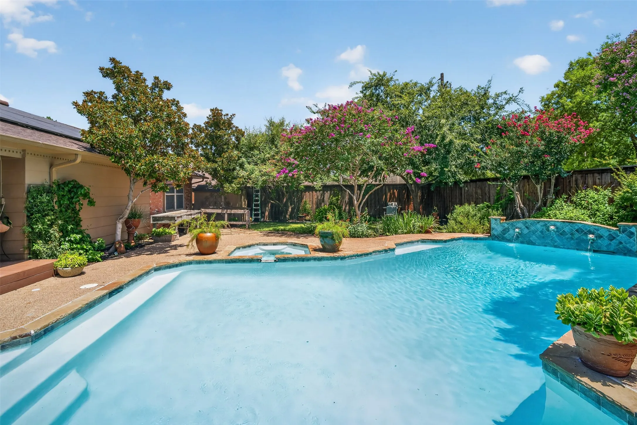 Single Family Residence For Sale in Dallas County , 1810 S Crest, Carrollton, Texas 75006, 4 Bedroom, 4 Bathroom, Garage spaces, 2,818 Sqft, built in 1965, mls#21344492, Real Estate Agent in Carrollton, Homes For Sale in Dallas county, Homes For Sale in Carrollton, Realtor in Carrollton Texas, Real Estate Brokerage Independent Realty Texas, Luminita Cordes Realtor