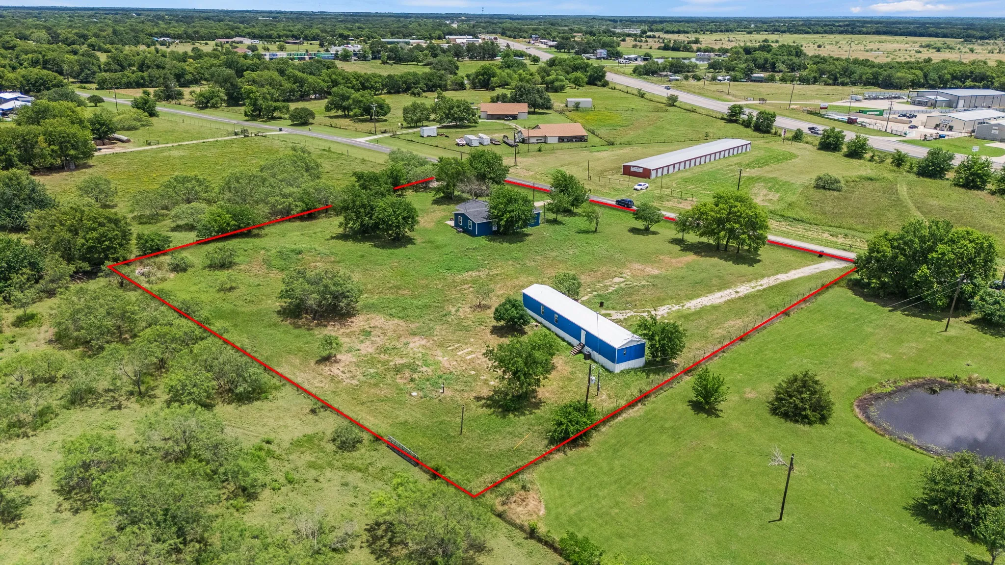 Single Family Residence For Sale in Hunt County , 8726 County Road 2580, Royse City, Texas 75189, 6 Bedroom, 3 Bathroom, Garage spaces, 2,583 Sqft, built in 1992, mls#21344661, Real Estate Agent in Royse City, Homes For Sale in Hunt county, Homes For Sale in Royse City, Realtor in Royse City Texas, Real Estate Brokerage Independent Realty Texas, Luminita Cordes Realtor