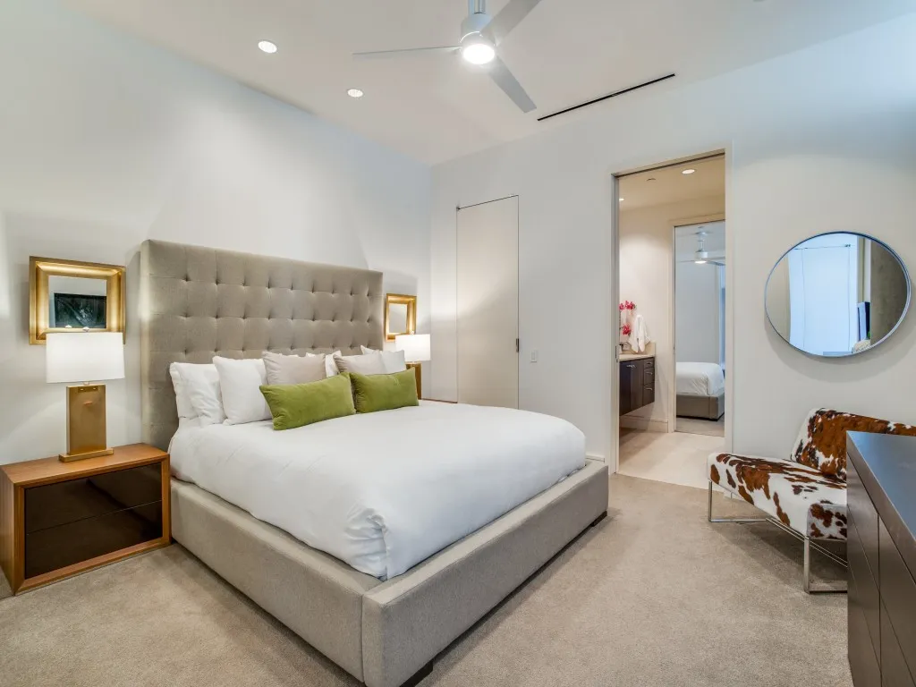 Condominium For Rent in Dallas County , 2408 Victory Park Lane 737, Dallas, Texas 75219, 3 Bedrooms, 3 Bathrooms, 2 Garage spaces, 1,925 Sqft, built in 2005, Price $6,999, mls#21344465, Real Estate Agent in Dallas, Homes For Rent in Dallas county, Homes For Rent in Dallas, Realtor in Dallas Texas, Real Estate Brokerage Independent Realty Texas, Luminita Cordes Realtor