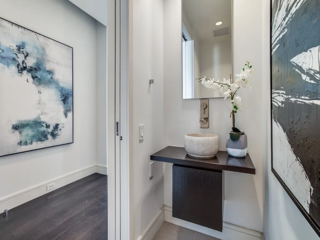 Condominium For Rent in Dallas County , 2408 Victory Park Lane 737, Dallas, Texas 75219, 3 Bedrooms, 3 Bathrooms, 2 Garage spaces, 1,925 Sqft, built in 2005, Price $6,999, mls#21344465, Real Estate Agent in Dallas, Homes For Rent in Dallas county, Homes For Rent in Dallas, Realtor in Dallas Texas, Real Estate Brokerage Independent Realty Texas, Luminita Cordes Realtor