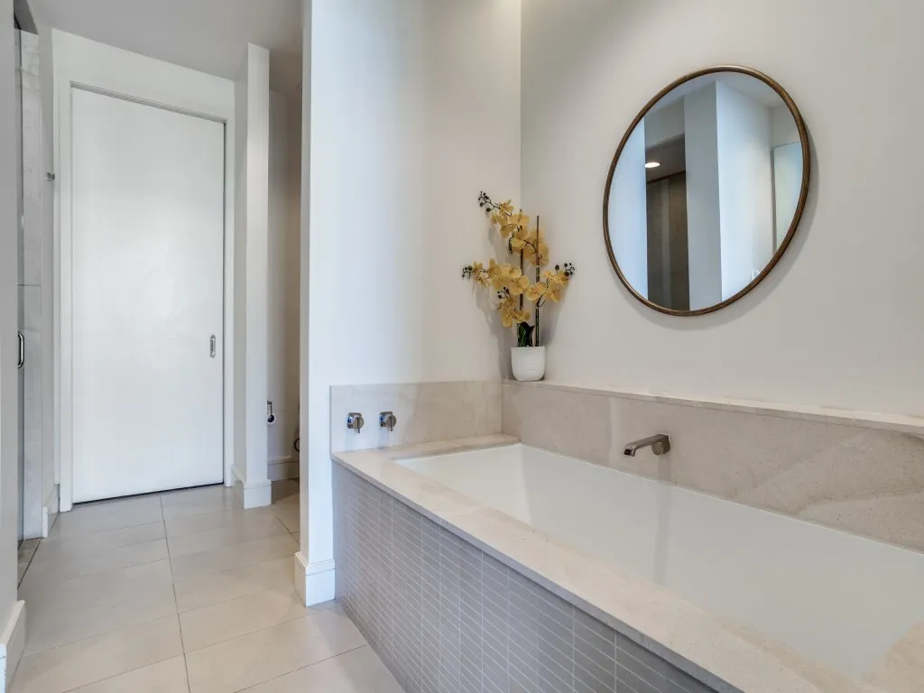Condominium For Rent in Dallas County , 2408 Victory Park Lane 737, Dallas, Texas 75219, 3 Bedrooms, 3 Bathrooms, 2 Garage spaces, 1,925 Sqft, built in 2005, Price $6,999, mls#21344465, Real Estate Agent in Dallas, Homes For Rent in Dallas county, Homes For Rent in Dallas, Realtor in Dallas Texas, Real Estate Brokerage Independent Realty Texas, Luminita Cordes Realtor