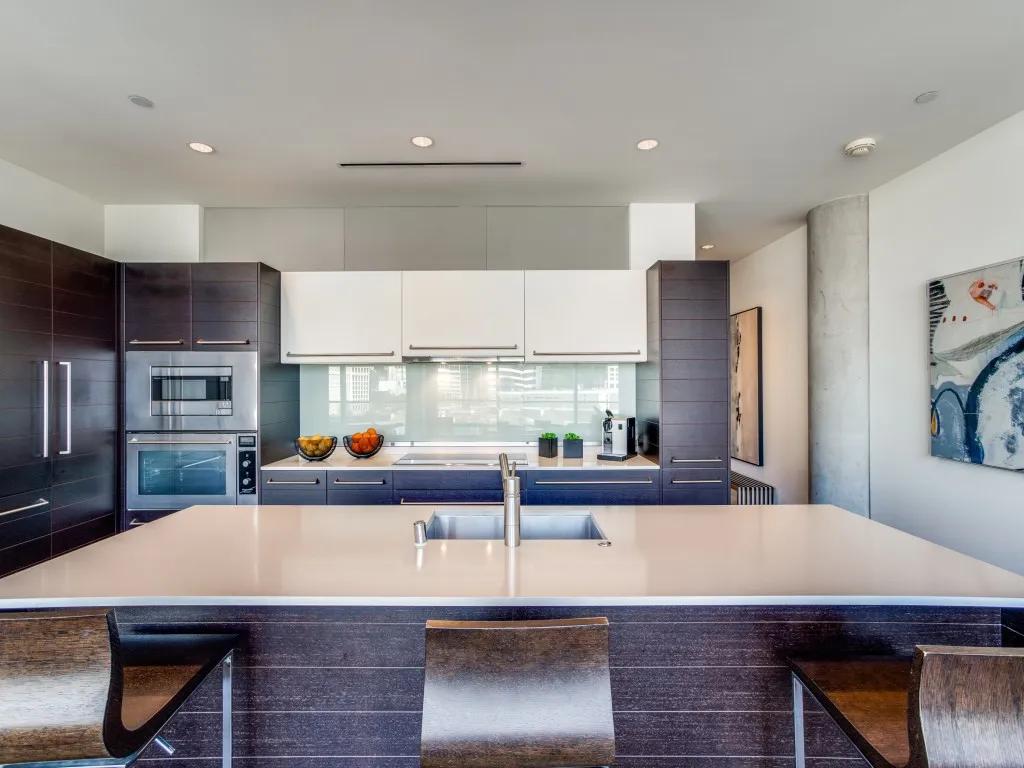 Condominium For Rent in Dallas County , 2408 Victory Park Lane 737, Dallas, Texas 75219, 3 Bedrooms, 3 Bathrooms, 2 Garage spaces, 1,925 Sqft, built in 2005, Price $6,999, mls#21344465, Real Estate Agent in Dallas, Homes For Rent in Dallas county, Homes For Rent in Dallas, Realtor in Dallas Texas, Real Estate Brokerage Independent Realty Texas, Luminita Cordes Realtor
