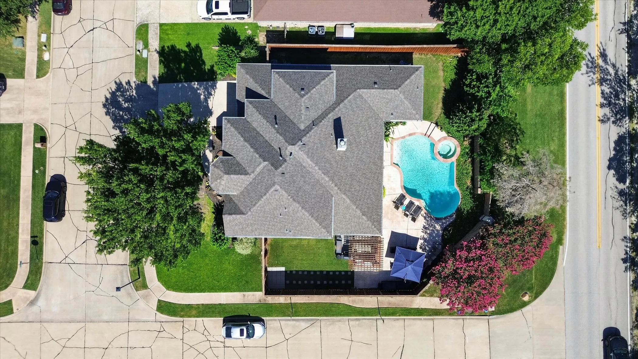 Single Family Residence For Sale in Dallas County , 4302 Founders Drive, Rowlett, Texas 75089, 4 Bedroom, 4 Bathroom, 3 Garage spaces, 3,220 Sqft, built in 2001, mls#21344631, Real Estate Agent in Rowlett, Homes For Sale in Dallas county, Homes For Sale in Rowlett, Realtor in Rowlett Texas, Real Estate Brokerage Independent Realty Texas, Luminita Cordes Realtor
