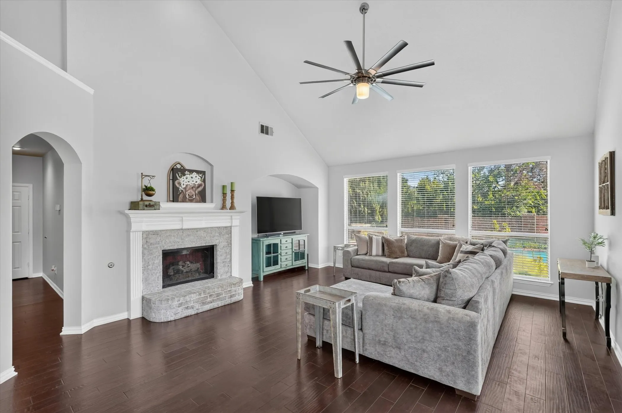 Single Family Residence For Sale in Dallas County , 4302 Founders Drive, Rowlett, Texas 75089, 4 Bedroom, 4 Bathroom, 3 Garage spaces, 3,220 Sqft, built in 2001, mls#21344631, Real Estate Agent in Rowlett, Homes For Sale in Dallas county, Homes For Sale in Rowlett, Realtor in Rowlett Texas, Real Estate Brokerage Independent Realty Texas, Luminita Cordes Realtor