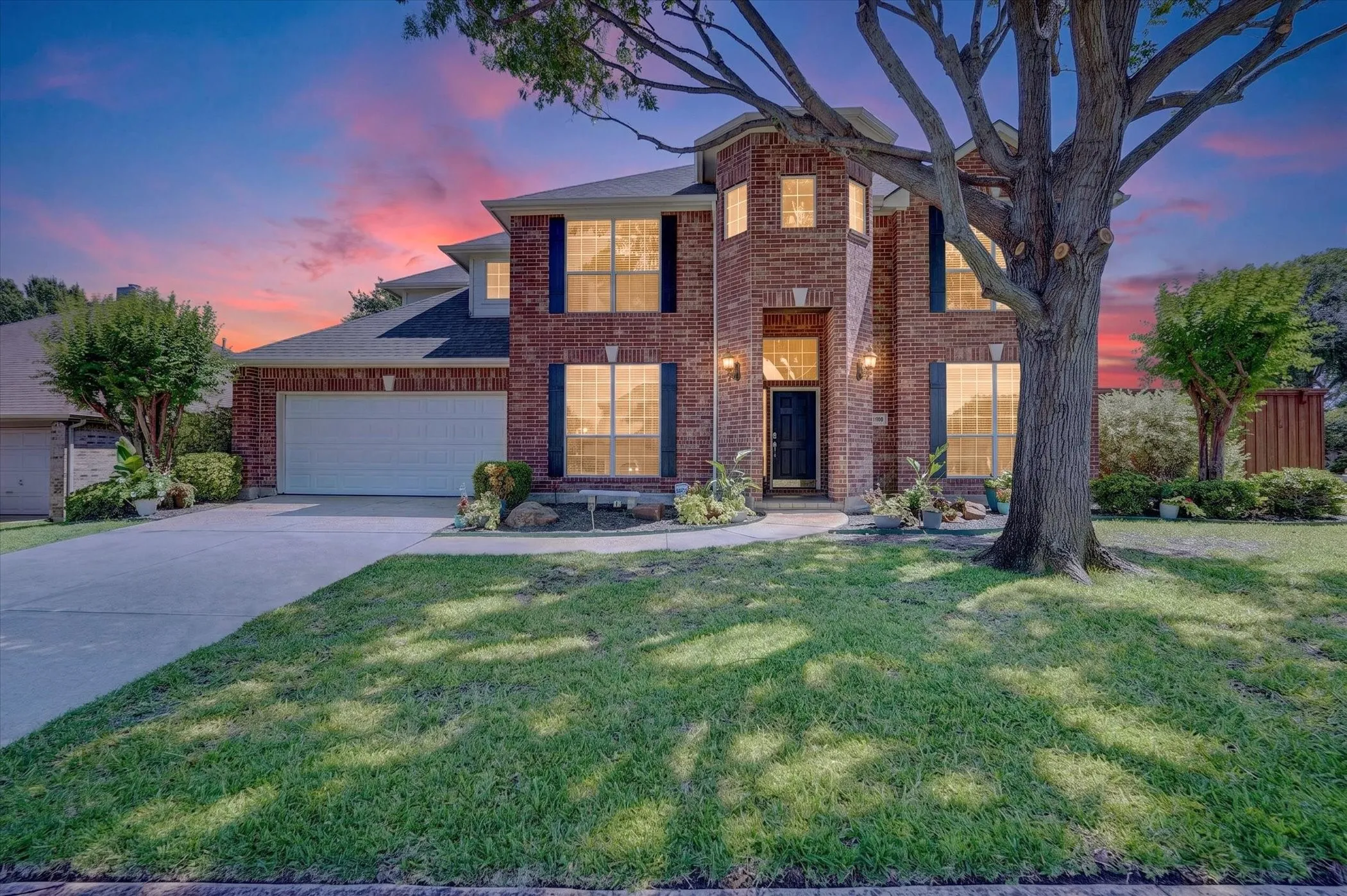 Single Family Residence For Sale in Dallas County , 4302 Founders Drive, Rowlett, Texas 75089, 4 Bedroom, 4 Bathroom, 3 Garage spaces, 3,220 Sqft, built in 2001, mls#21344631, Real Estate Agent in Rowlett, Homes For Sale in Dallas county, Homes For Sale in Rowlett, Realtor in Rowlett Texas, Real Estate Brokerage Independent Realty Texas, Luminita Cordes Realtor