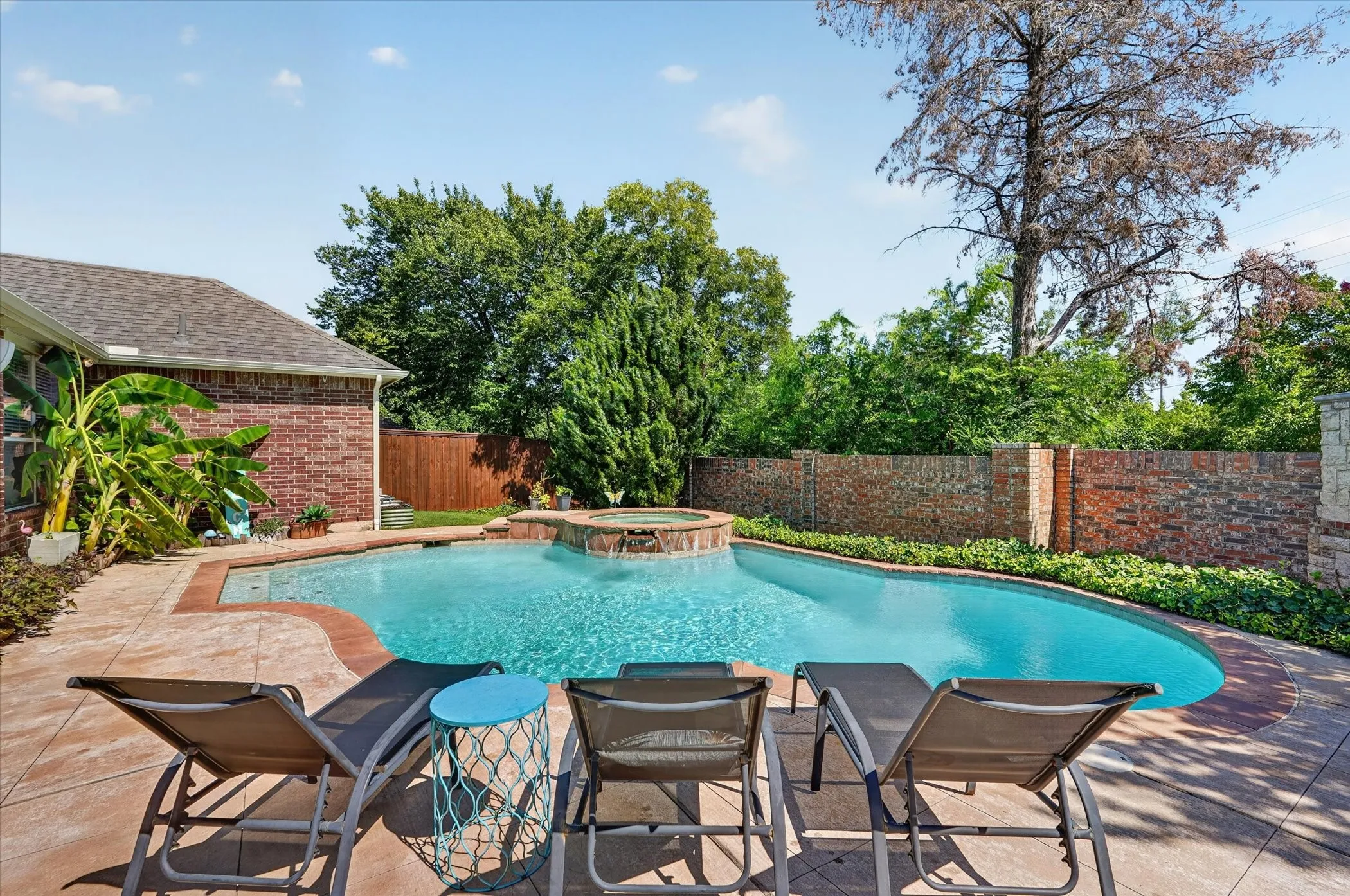 Single Family Residence For Sale in Dallas County , 4302 Founders Drive, Rowlett, Texas 75089, 4 Bedroom, 4 Bathroom, 3 Garage spaces, 3,220 Sqft, built in 2001, mls#21344631, Real Estate Agent in Rowlett, Homes For Sale in Dallas county, Homes For Sale in Rowlett, Realtor in Rowlett Texas, Real Estate Brokerage Independent Realty Texas, Luminita Cordes Realtor