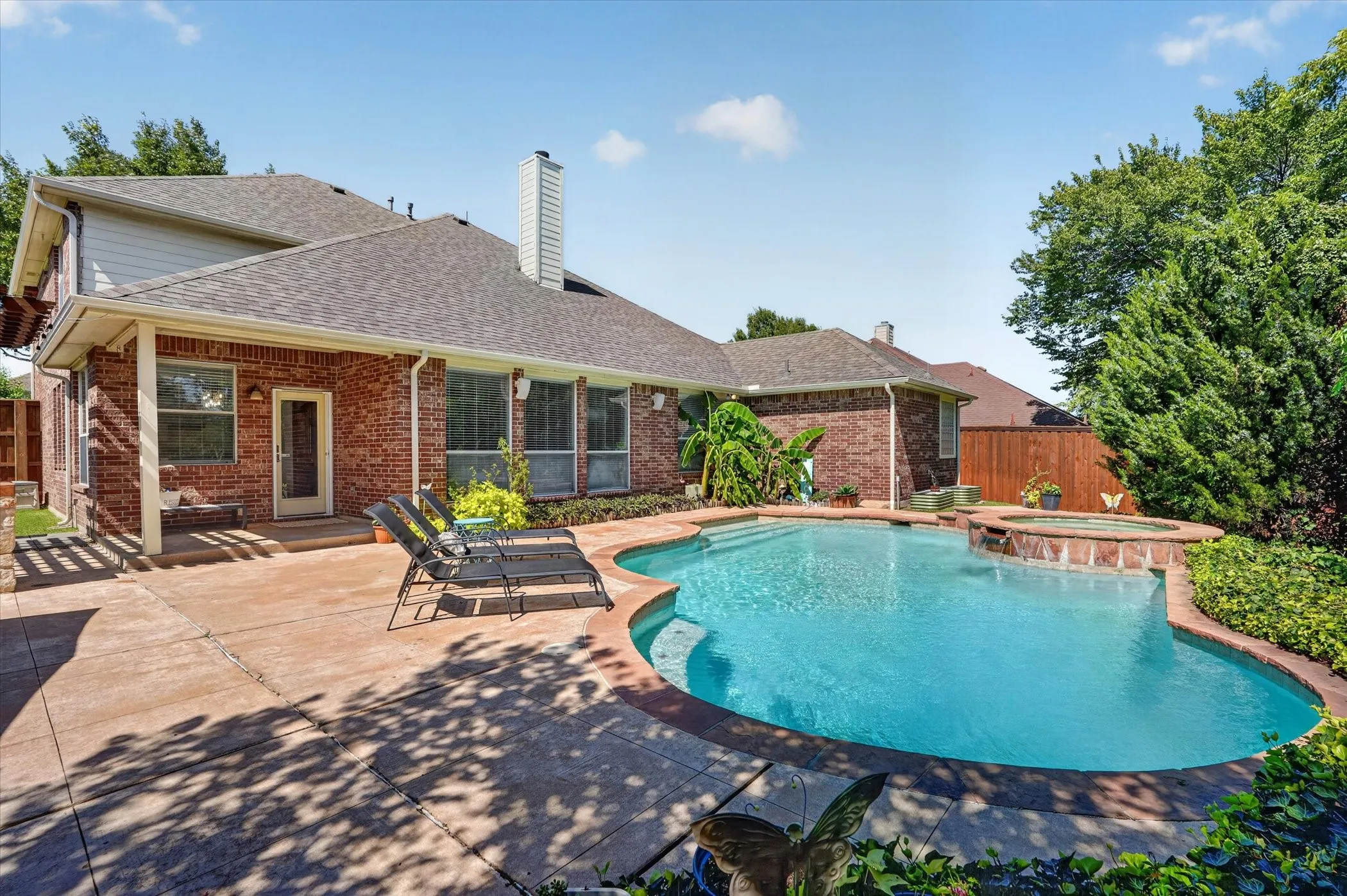 Single Family Residence For Sale in Dallas County , 4302 Founders Drive, Rowlett, Texas 75089, 4 Bedroom, 4 Bathroom, 3 Garage spaces, 3,220 Sqft, built in 2001, mls#21344631, Real Estate Agent in Rowlett, Homes For Sale in Dallas county, Homes For Sale in Rowlett, Realtor in Rowlett Texas, Real Estate Brokerage Independent Realty Texas, Luminita Cordes Realtor
