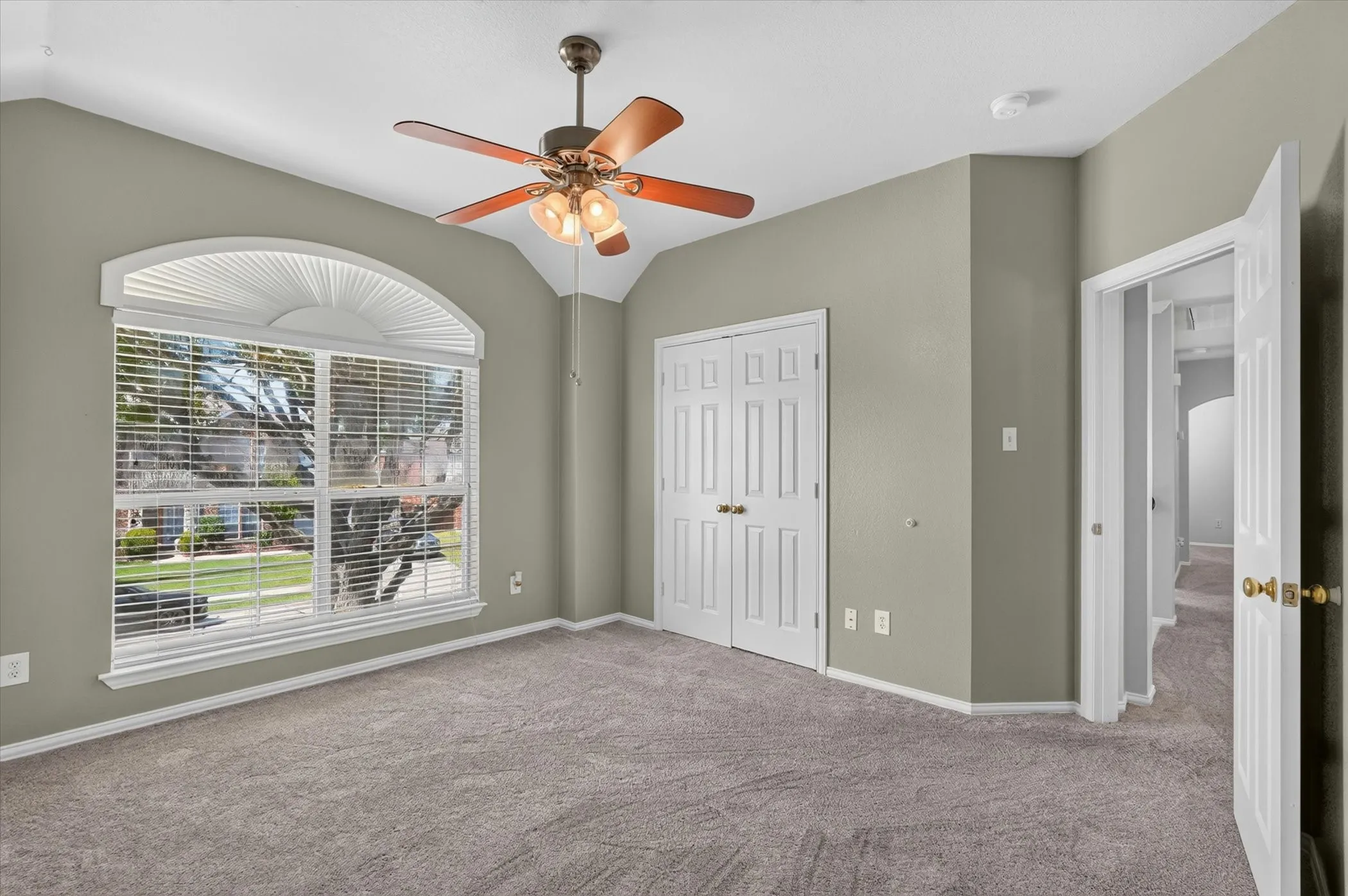 Single Family Residence For Sale in Dallas County , 4302 Founders Drive, Rowlett, Texas 75089, 4 Bedroom, 4 Bathroom, 3 Garage spaces, 3,220 Sqft, built in 2001, mls#21344631, Real Estate Agent in Rowlett, Homes For Sale in Dallas county, Homes For Sale in Rowlett, Realtor in Rowlett Texas, Real Estate Brokerage Independent Realty Texas, Luminita Cordes Realtor