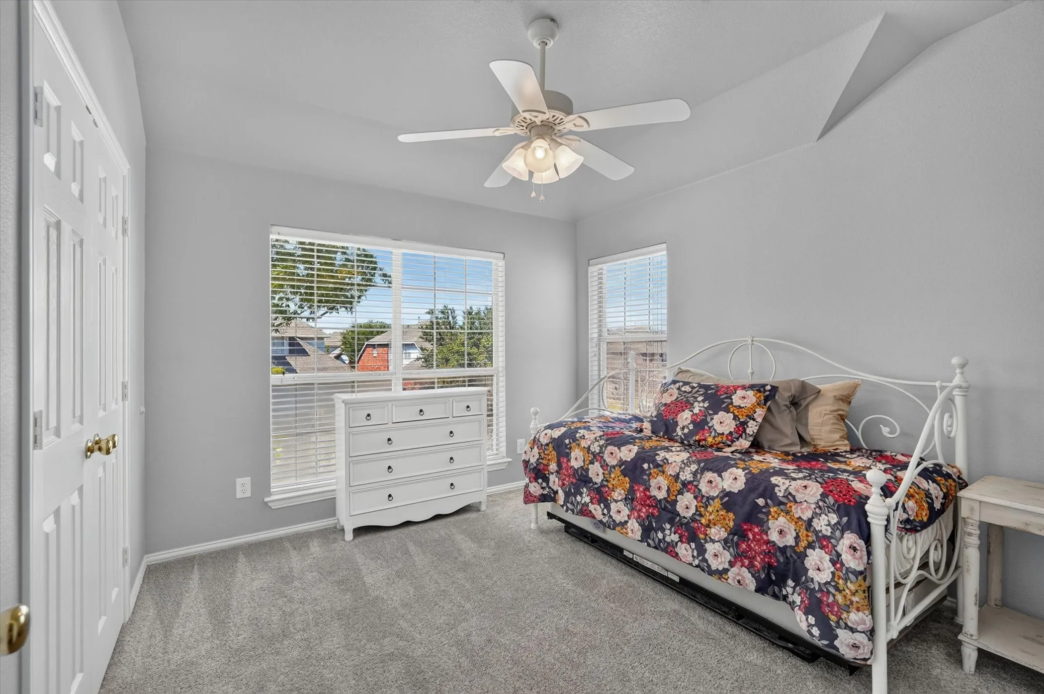 Single Family Residence For Sale in Dallas County , 4302 Founders Drive, Rowlett, Texas 75089, 4 Bedroom, 4 Bathroom, 3 Garage spaces, 3,220 Sqft, built in 2001, mls#21344631, Real Estate Agent in Rowlett, Homes For Sale in Dallas county, Homes For Sale in Rowlett, Realtor in Rowlett Texas, Real Estate Brokerage Independent Realty Texas, Luminita Cordes Realtor