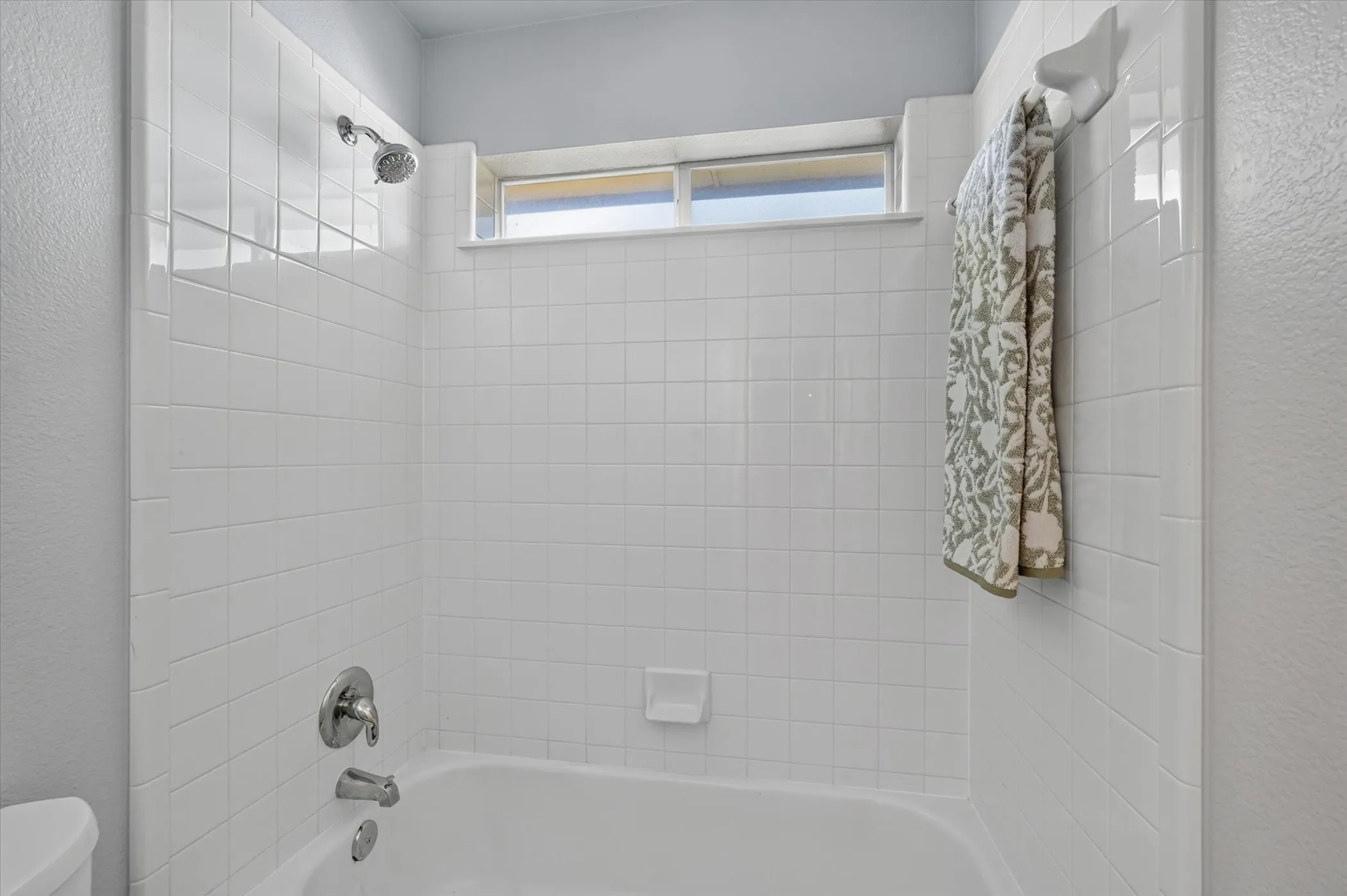 Single Family Residence For Sale in Dallas County , 4302 Founders Drive, Rowlett, Texas 75089, 4 Bedroom, 4 Bathroom, 3 Garage spaces, 3,220 Sqft, built in 2001, mls#21344631, Real Estate Agent in Rowlett, Homes For Sale in Dallas county, Homes For Sale in Rowlett, Realtor in Rowlett Texas, Real Estate Brokerage Independent Realty Texas, Luminita Cordes Realtor