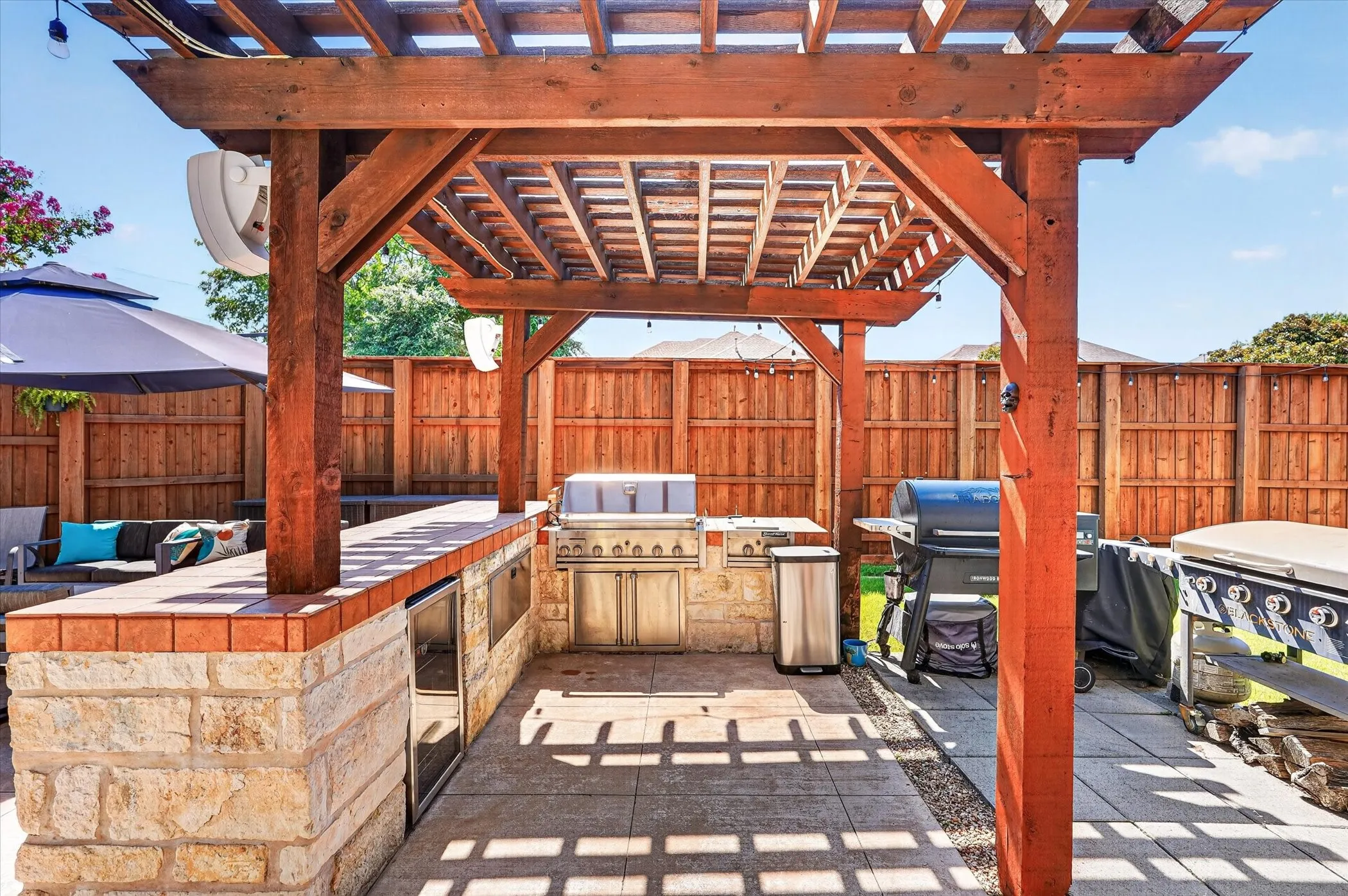 Single Family Residence For Sale in Dallas County , 4302 Founders Drive, Rowlett, Texas 75089, 4 Bedroom, 4 Bathroom, 3 Garage spaces, 3,220 Sqft, built in 2001, mls#21344631, Real Estate Agent in Rowlett, Homes For Sale in Dallas county, Homes For Sale in Rowlett, Realtor in Rowlett Texas, Real Estate Brokerage Independent Realty Texas, Luminita Cordes Realtor
