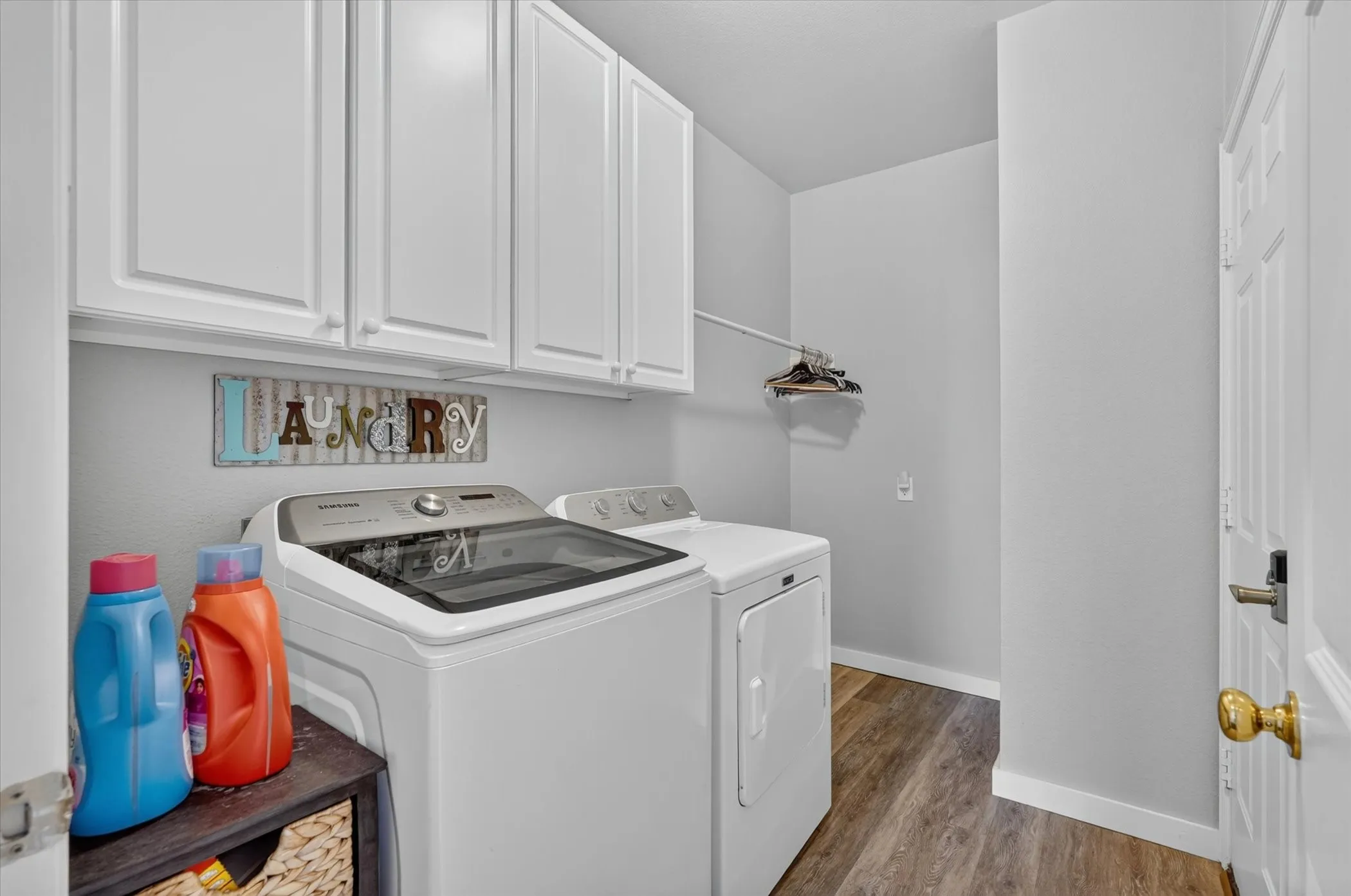 Single Family Residence For Sale in Dallas County , 4302 Founders Drive, Rowlett, Texas 75089, 4 Bedroom, 4 Bathroom, 3 Garage spaces, 3,220 Sqft, built in 2001, mls#21344631, Real Estate Agent in Rowlett, Homes For Sale in Dallas county, Homes For Sale in Rowlett, Realtor in Rowlett Texas, Real Estate Brokerage Independent Realty Texas, Luminita Cordes Realtor