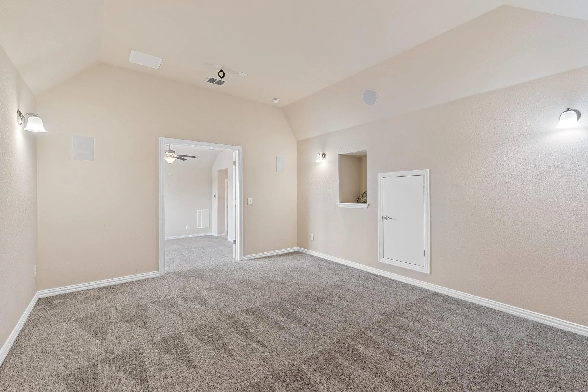 Single Family Residence For Rent in Denton County , 3759 Legends Path, Flower Mound, Texas 75028, 2 Bedroom, 4 Bathroom, 2 Garage spaces, 2,781 Sqft, built in 2018, mls#21344704, Real Estate Agent in Flower Mound, Homes For Rent in Denton county, Homes For Rent in Flower Mound, Realtor in Flower Mound Texas, Real Estate Brokerage Independent Realty Texas, Luminita Cordes Realtor