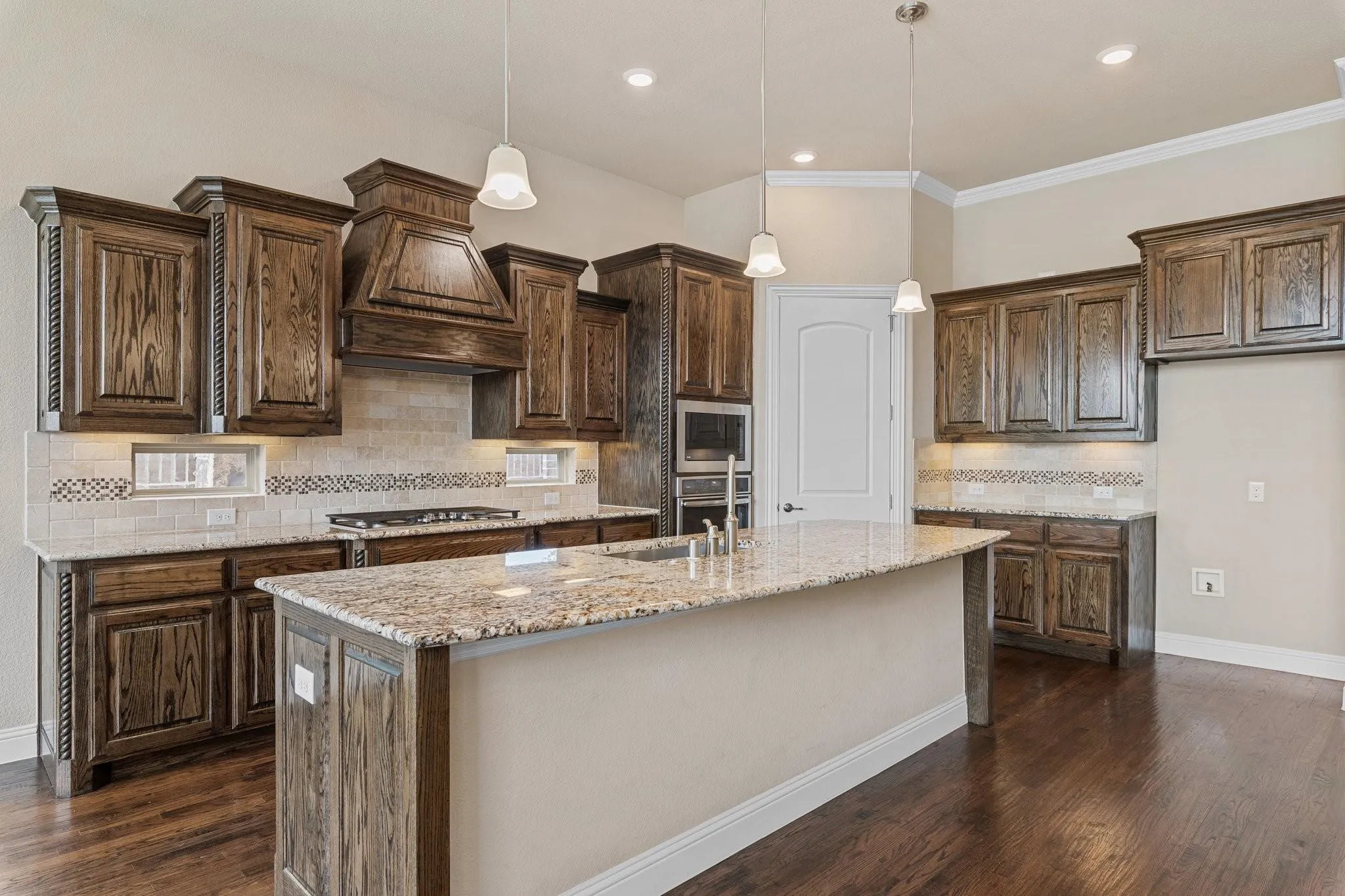 Single Family Residence For Rent in Denton County , 3759 Legends Path, Flower Mound, Texas 75028, 2 Bedroom, 4 Bathroom, 2 Garage spaces, 2,781 Sqft, built in 2018, mls#21344704, Real Estate Agent in Flower Mound, Homes For Rent in Denton county, Homes For Rent in Flower Mound, Realtor in Flower Mound Texas, Real Estate Brokerage Independent Realty Texas, Luminita Cordes Realtor