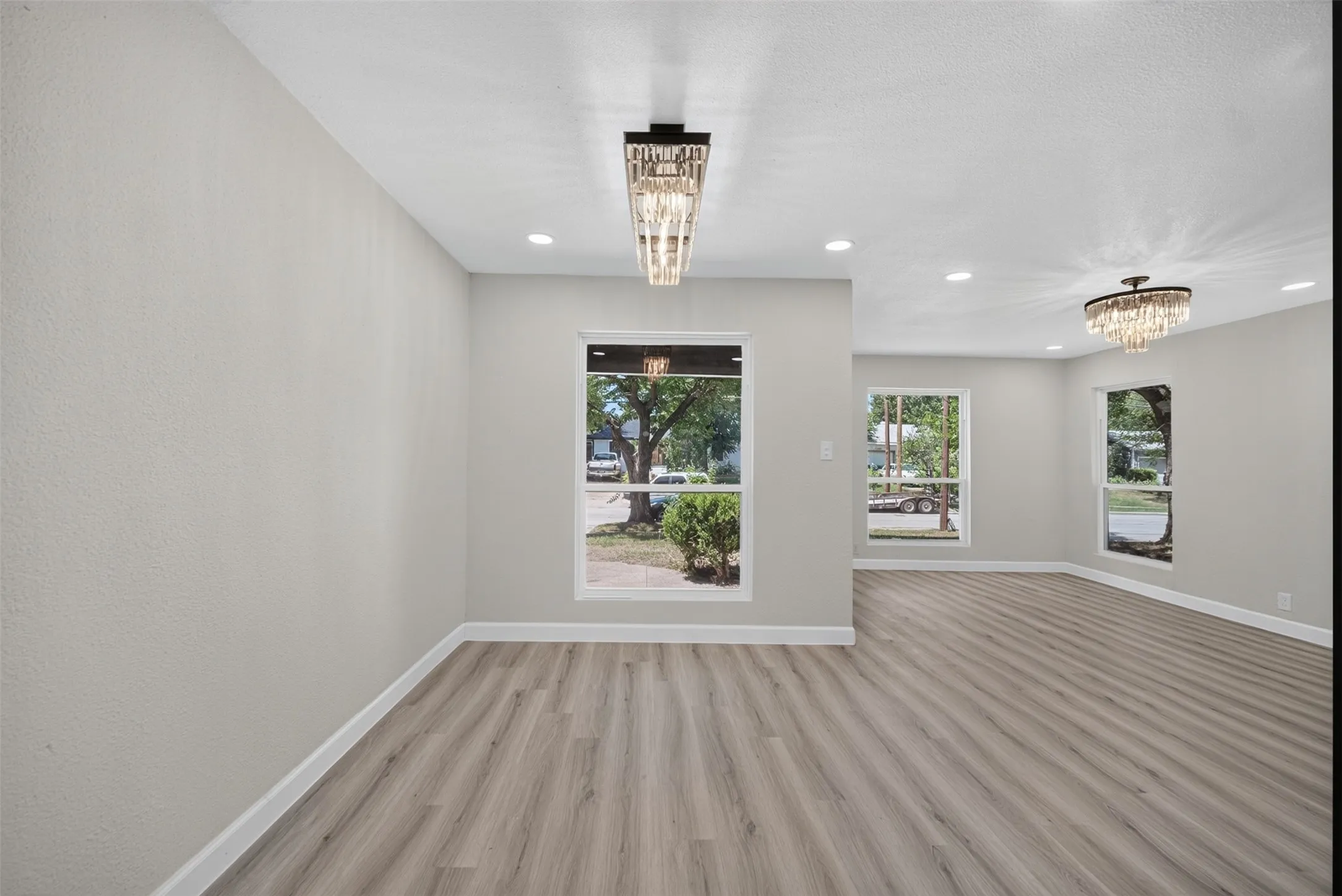 Single Family Residence For Sale in Dallas County , 1110 Ryan Avenue, Carrollton, Texas 75006, 4 Bedroom, 2 Bathroom, Garage spaces, 1,439 Sqft, built in 1954, mls#21340290, Real Estate Agent in Carrollton, Homes For Sale in Dallas county, Homes For Sale in Carrollton, Realtor in Carrollton Texas, Real Estate Brokerage Independent Realty Texas, Luminita Cordes Realtor