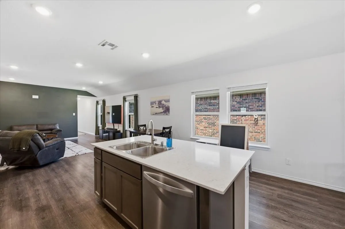 Single Family Residence For Sale in Kaufman County , 2560 Russell Street, Crandall, Texas 75114, 3 Bedroom, 2 Bathroom, 2 Garage spaces, 1,535 Sqft, built in 2022, mls#21344714, Real Estate Agent in Crandall, Homes For Sale in Kaufman county, Homes For Sale in Crandall, Realtor in Crandall Texas, Real Estate Brokerage Independent Realty Texas, Luminita Cordes Realtor