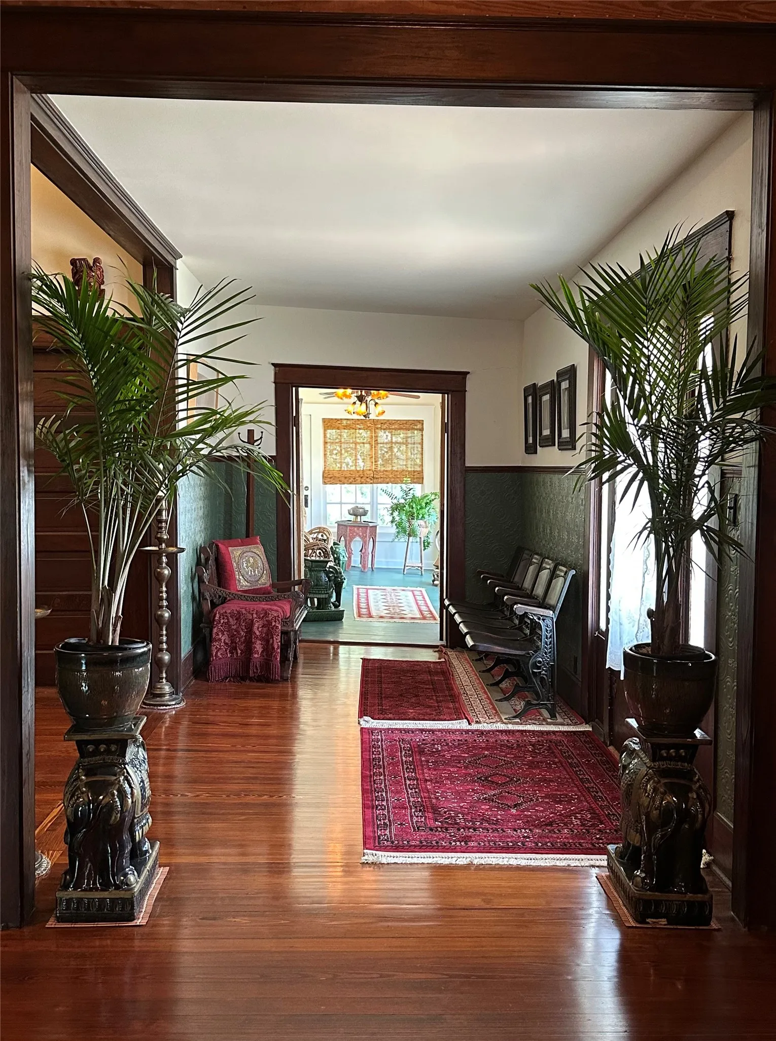 Single Family Residence For Sale in Taylor County , 1342 N 4th Street, Abilene, Texas 79601, 5 Bedroom, 3 Bathroom, Garage spaces, 4,364 Sqft, built in 1914, mls#21335717, Real Estate Agent in Abilene, Homes For Sale in Taylor county, Homes For Sale in Abilene, Realtor in Abilene Texas, Real Estate Brokerage Independent Realty Texas, Luminita Cordes Realtor