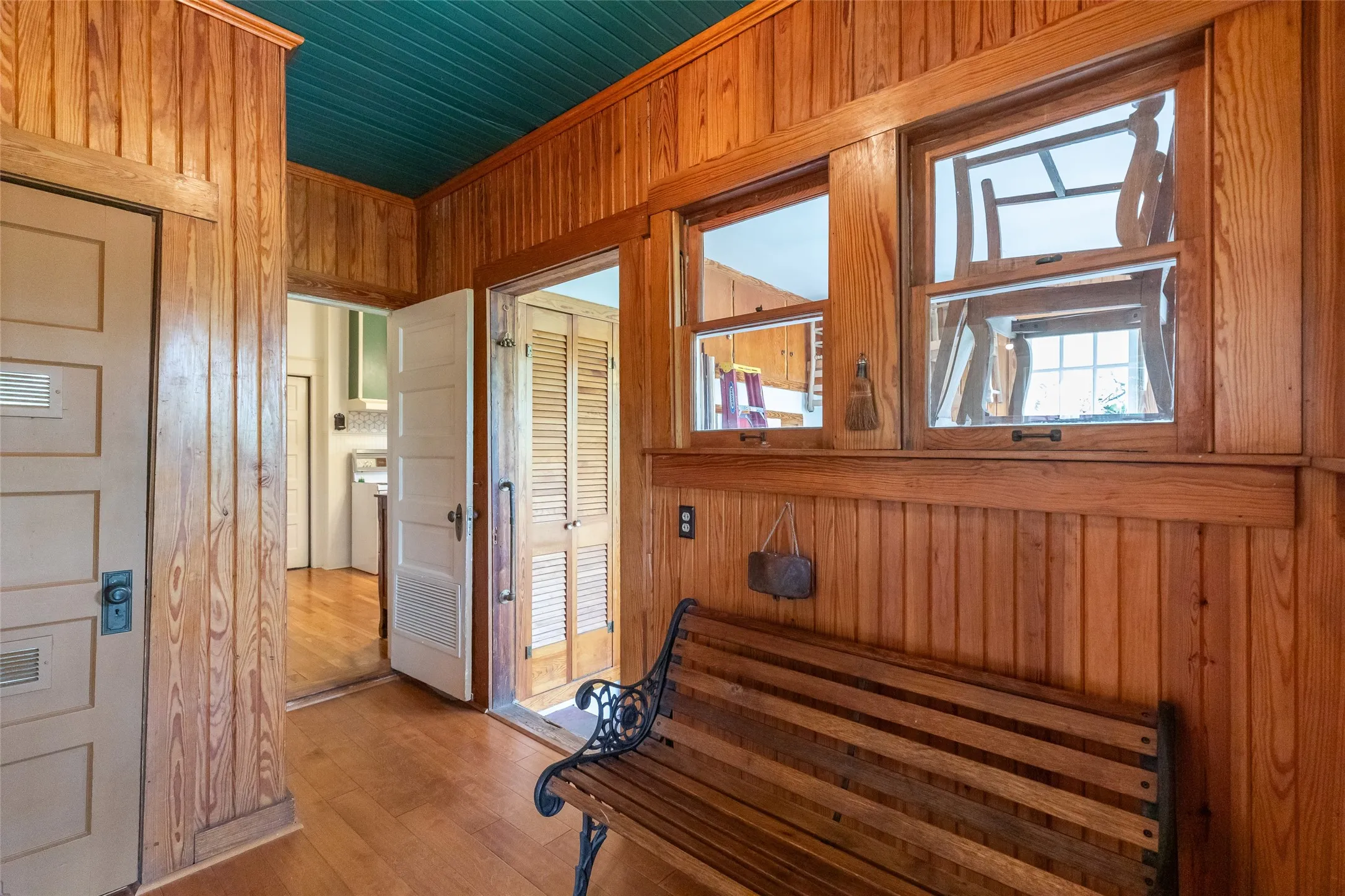 Single Family Residence For Sale in Taylor County , 1342 N 4th Street, Abilene, Texas 79601, 5 Bedroom, 3 Bathroom, Garage spaces, 4,364 Sqft, built in 1914, mls#21335717, Real Estate Agent in Abilene, Homes For Sale in Taylor county, Homes For Sale in Abilene, Realtor in Abilene Texas, Real Estate Brokerage Independent Realty Texas, Luminita Cordes Realtor