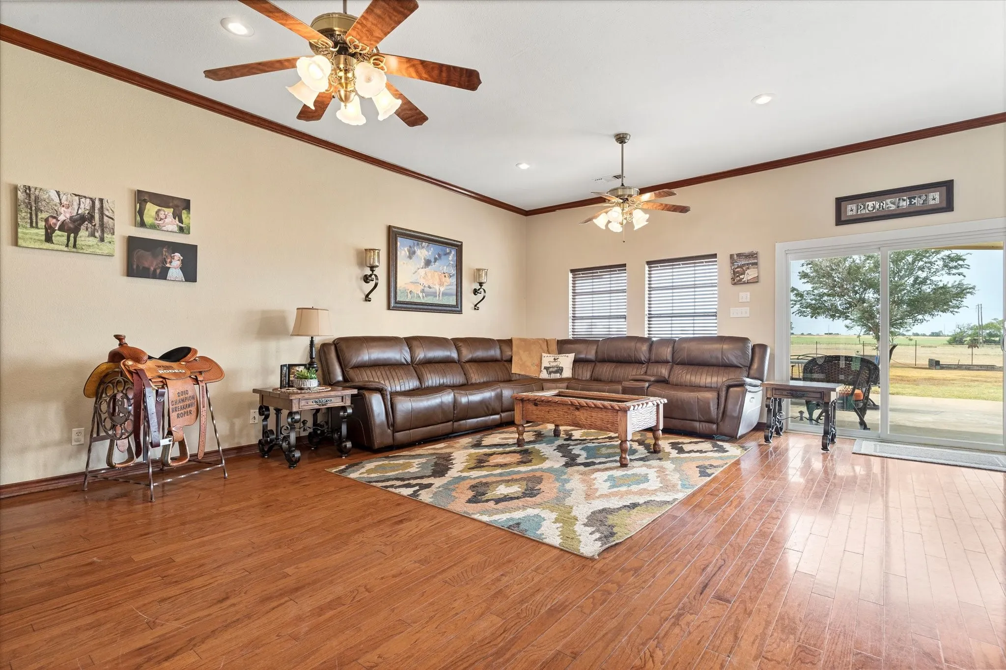 Farm For Sale in Grayson County , 685 W Line Road, Whitesboro, Texas 76273, 4 Bedroom, 4 Bathroom, 2 Garage spaces, 2,387 Sqft, built in 1997, mls#21344577, Real Estate Agent in Whitesboro, Homes For Sale in Grayson county, Homes For Sale in Whitesboro, Realtor in Whitesboro Texas, Real Estate Brokerage Independent Realty Texas, Luminita Cordes Realtor