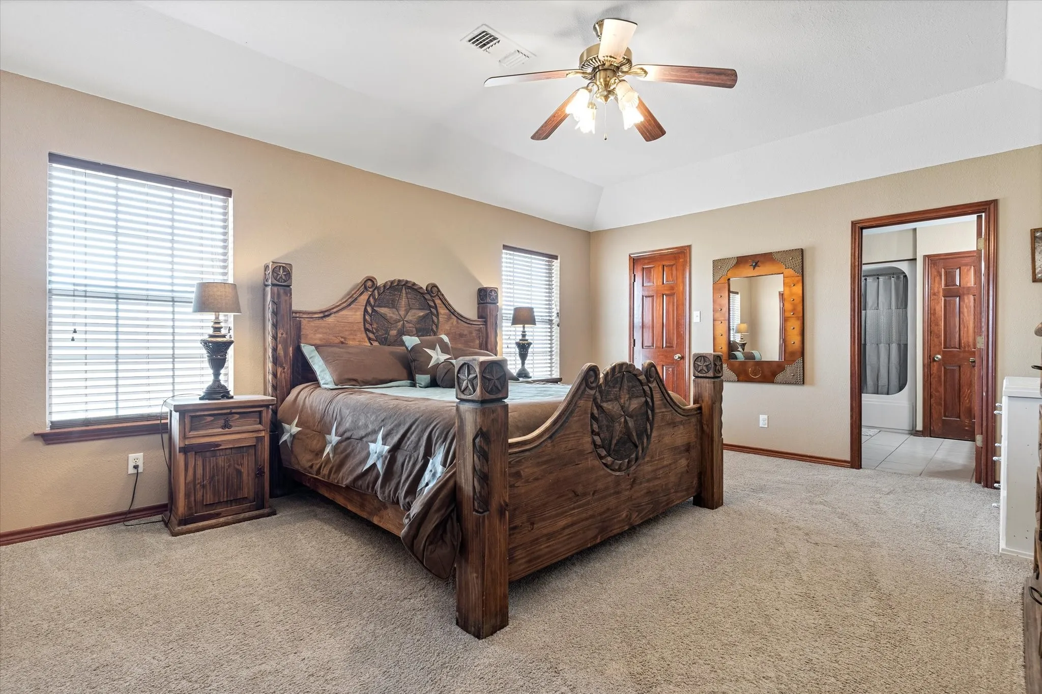 Farm For Sale in Grayson County , 685 W Line Road, Whitesboro, Texas 76273, 4 Bedroom, 4 Bathroom, 2 Garage spaces, 2,387 Sqft, built in 1997, mls#21344577, Real Estate Agent in Whitesboro, Homes For Sale in Grayson county, Homes For Sale in Whitesboro, Realtor in Whitesboro Texas, Real Estate Brokerage Independent Realty Texas, Luminita Cordes Realtor