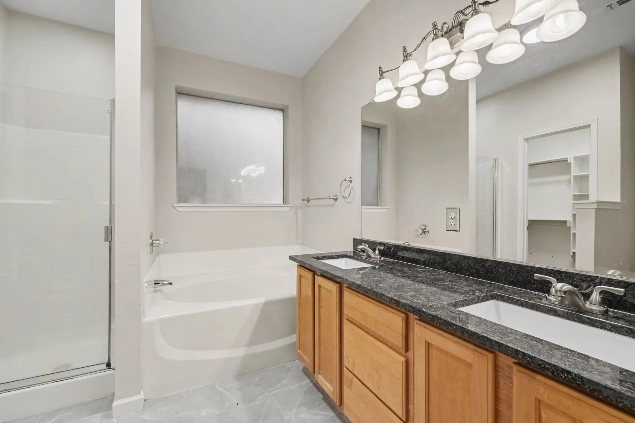 Single Family Residence For Sale in Denton County , 3104 Mulholland Road, Corinth, Texas 76210, 3 Bedroom, 2 Bathroom, 2 Garage spaces, 1,671 Sqft, built in 2000, mls#21338062, Real Estate Agent in Corinth, Homes For Sale in Denton county, Homes For Sale in Corinth, Realtor in Corinth Texas, Real Estate Brokerage Independent Realty Texas, Luminita Cordes Realtor