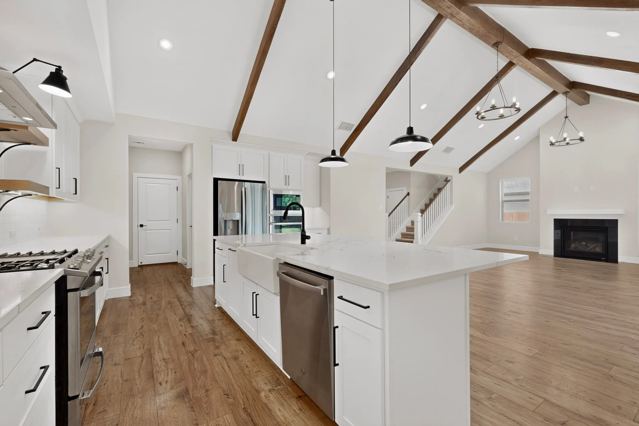 Single Family Residence For Rent in Collin County , 274 Wishing Pond Road, Lavon, Texas 75166, 5 Bedroom, 5 Bathroom, 4 Garage spaces, 3,716 Sqft, built in 2024, Price $3,800, mls#21338208, Real Estate Agent in Lavon, Homes For Rent in Collin county, Homes For Rent in Lavon, Realtor in Lavon Texas, Real Estate Brokerage Independent Realty Texas, Luminita Cordes Realtor