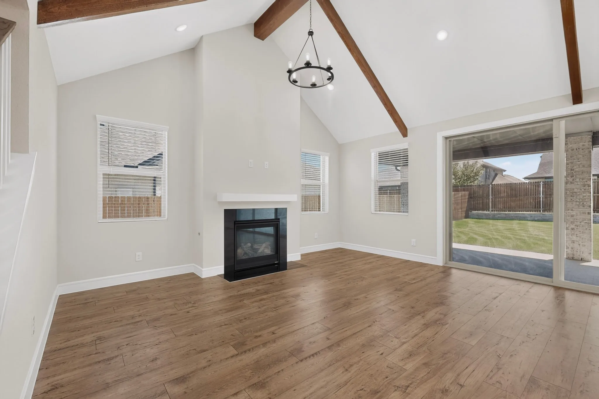 Single Family Residence For Rent in Collin County , 274 Wishing Pond Road, Lavon, Texas 75166, 5 Bedroom, 5 Bathroom, 4 Garage spaces, 3,716 Sqft, built in 2024, Price $3,800, mls#21338208, Real Estate Agent in Lavon, Homes For Rent in Collin county, Homes For Rent in Lavon, Realtor in Lavon Texas, Real Estate Brokerage Independent Realty Texas, Luminita Cordes Realtor