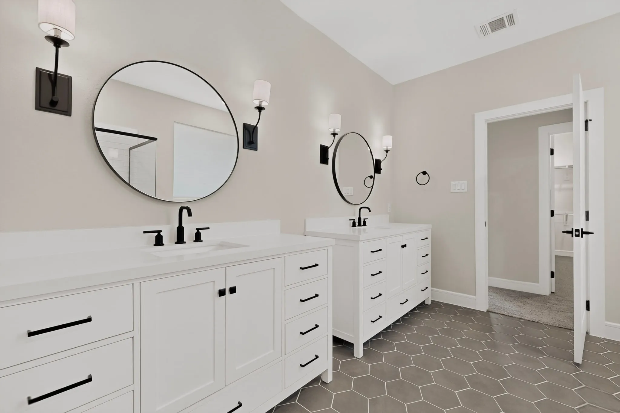 Single Family Residence For Rent in Collin County , 274 Wishing Pond Road, Lavon, Texas 75166, 5 Bedroom, 5 Bathroom, 4 Garage spaces, 3,716 Sqft, built in 2024, Price $3,800, mls#21338208, Real Estate Agent in Lavon, Homes For Rent in Collin county, Homes For Rent in Lavon, Realtor in Lavon Texas, Real Estate Brokerage Independent Realty Texas, Luminita Cordes Realtor