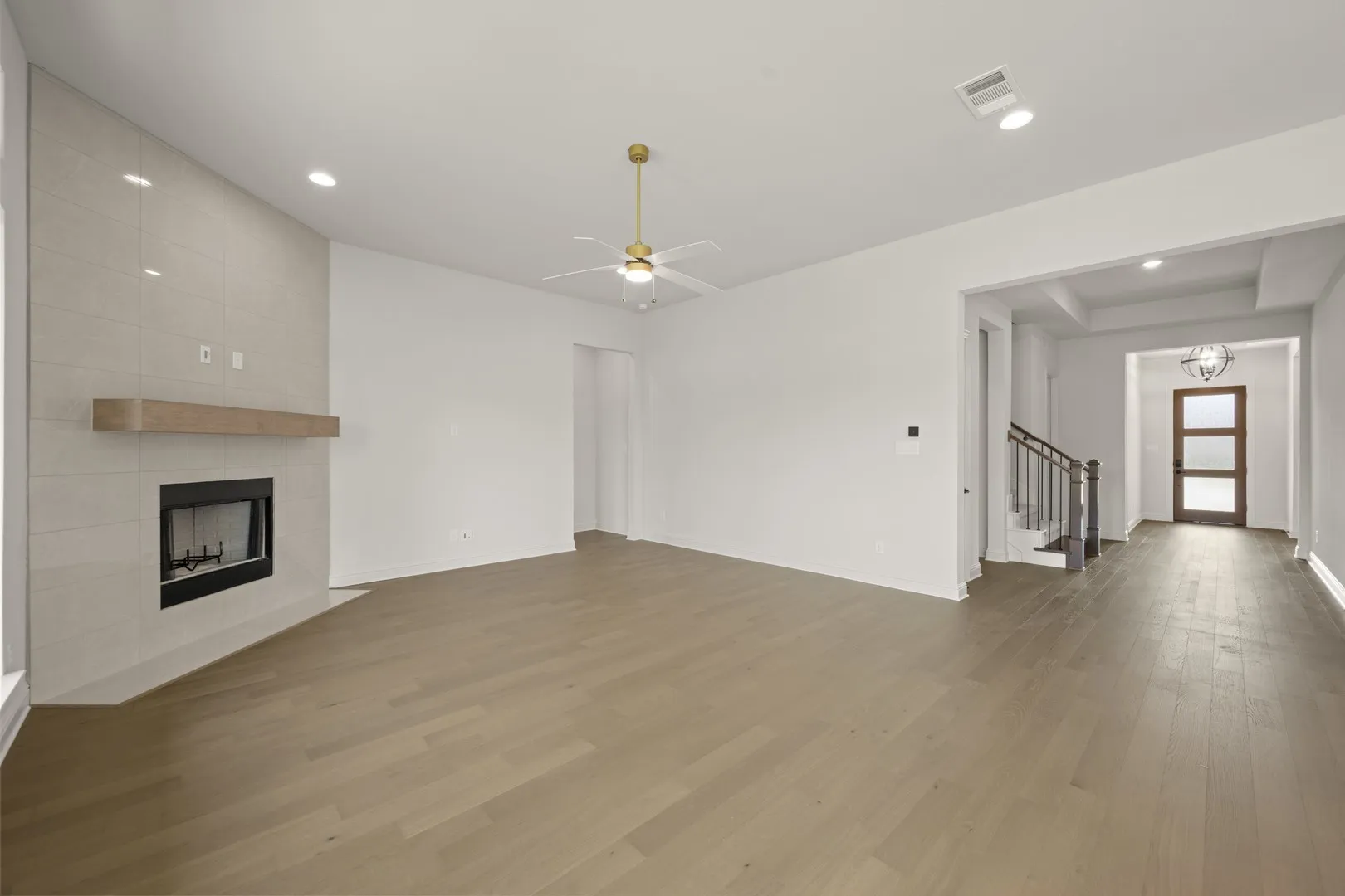 5217 Rowlan- Living Room-2