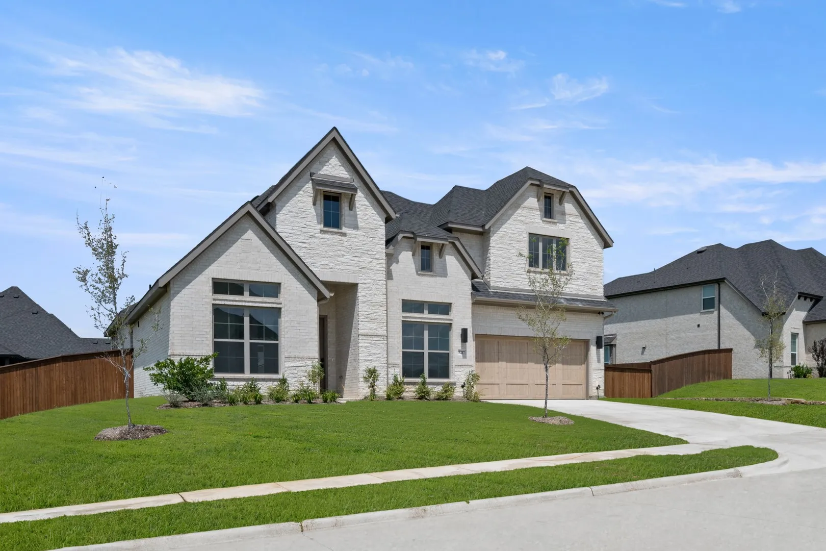 5217 Rowlan- front-2