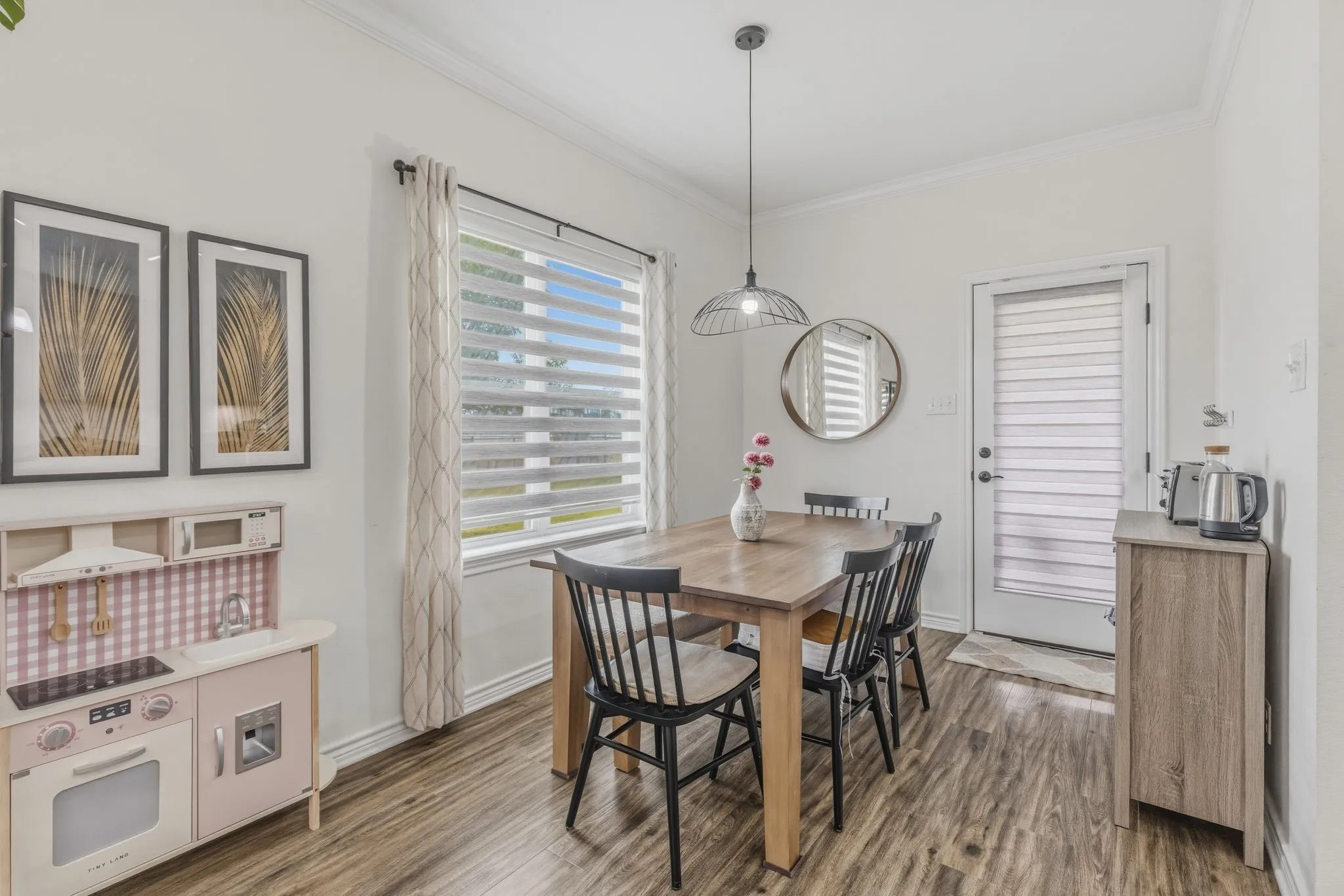 Single Family Residence For Sale in Rains County , 228 Mill Street, Emory, Texas 75440, 3 Bedroom, 2 Bathroom, 2 Garage spaces, 1,363 Sqft, built in 2021, mls#21344500, Real Estate Agent in Emory, Homes For Sale in Rains county, Homes For Sale in Emory, Realtor in Emory Texas, Real Estate Brokerage Independent Realty Texas, Luminita Cordes Realtor