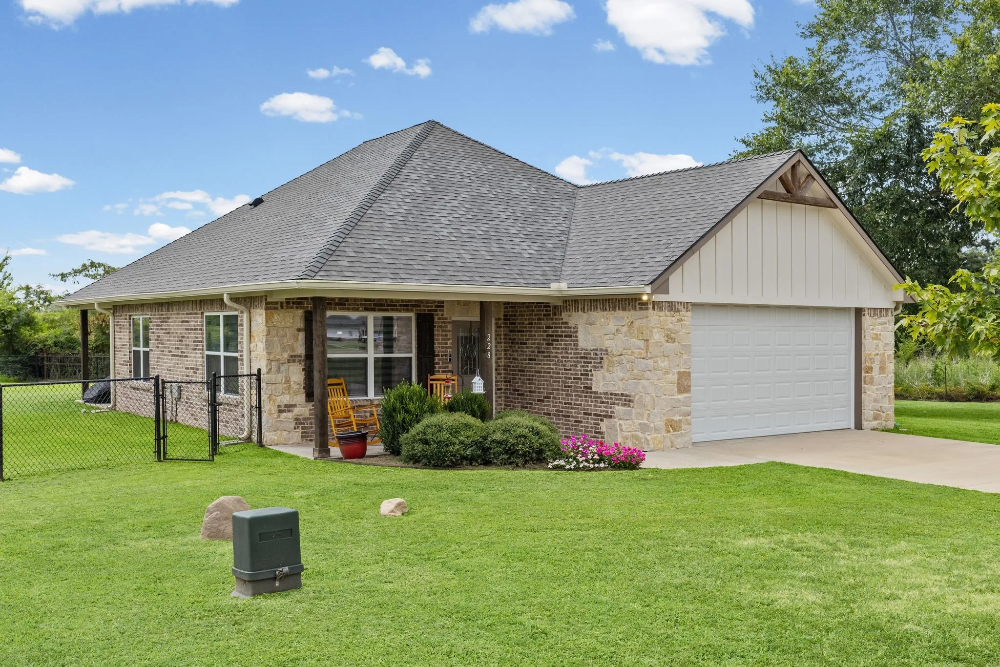 Single Family Residence For Sale in Rains County , 228 Mill Street, Emory, Texas 75440, 3 Bedroom, 2 Bathroom, 2 Garage spaces, 1,363 Sqft, built in 2021, mls#21344500, Real Estate Agent in Emory, Homes For Sale in Rains county, Homes For Sale in Emory, Realtor in Emory Texas, Real Estate Brokerage Independent Realty Texas, Luminita Cordes Realtor
