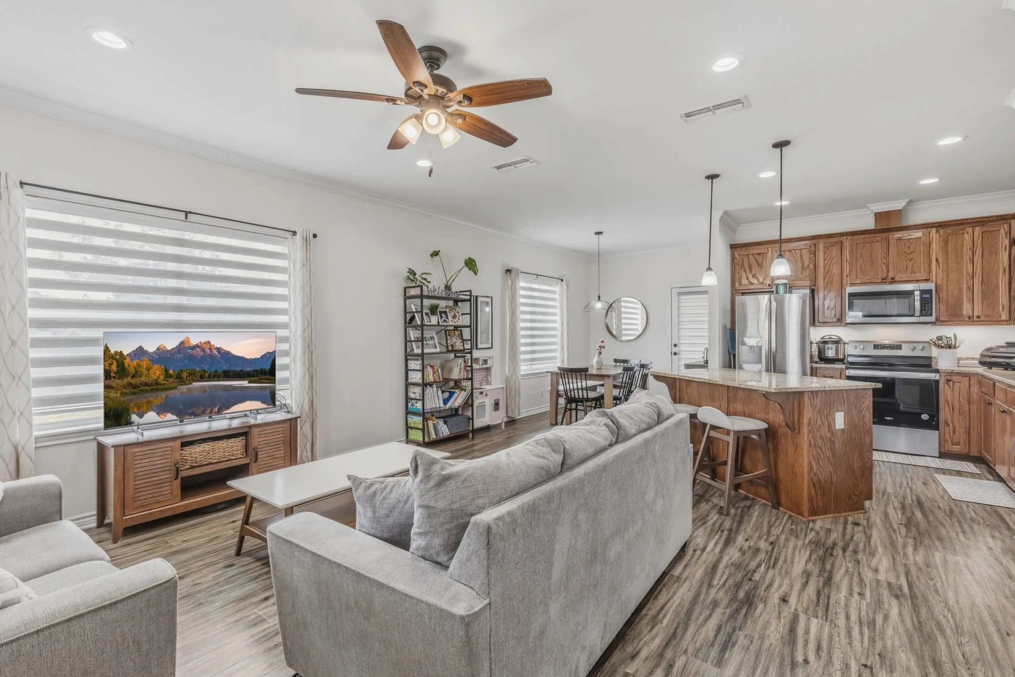 Single Family Residence For Sale in Rains County , 228 Mill Street, Emory, Texas 75440, 3 Bedroom, 2 Bathroom, 2 Garage spaces, 1,363 Sqft, built in 2021, mls#21344500, Real Estate Agent in Emory, Homes For Sale in Rains county, Homes For Sale in Emory, Realtor in Emory Texas, Real Estate Brokerage Independent Realty Texas, Luminita Cordes Realtor