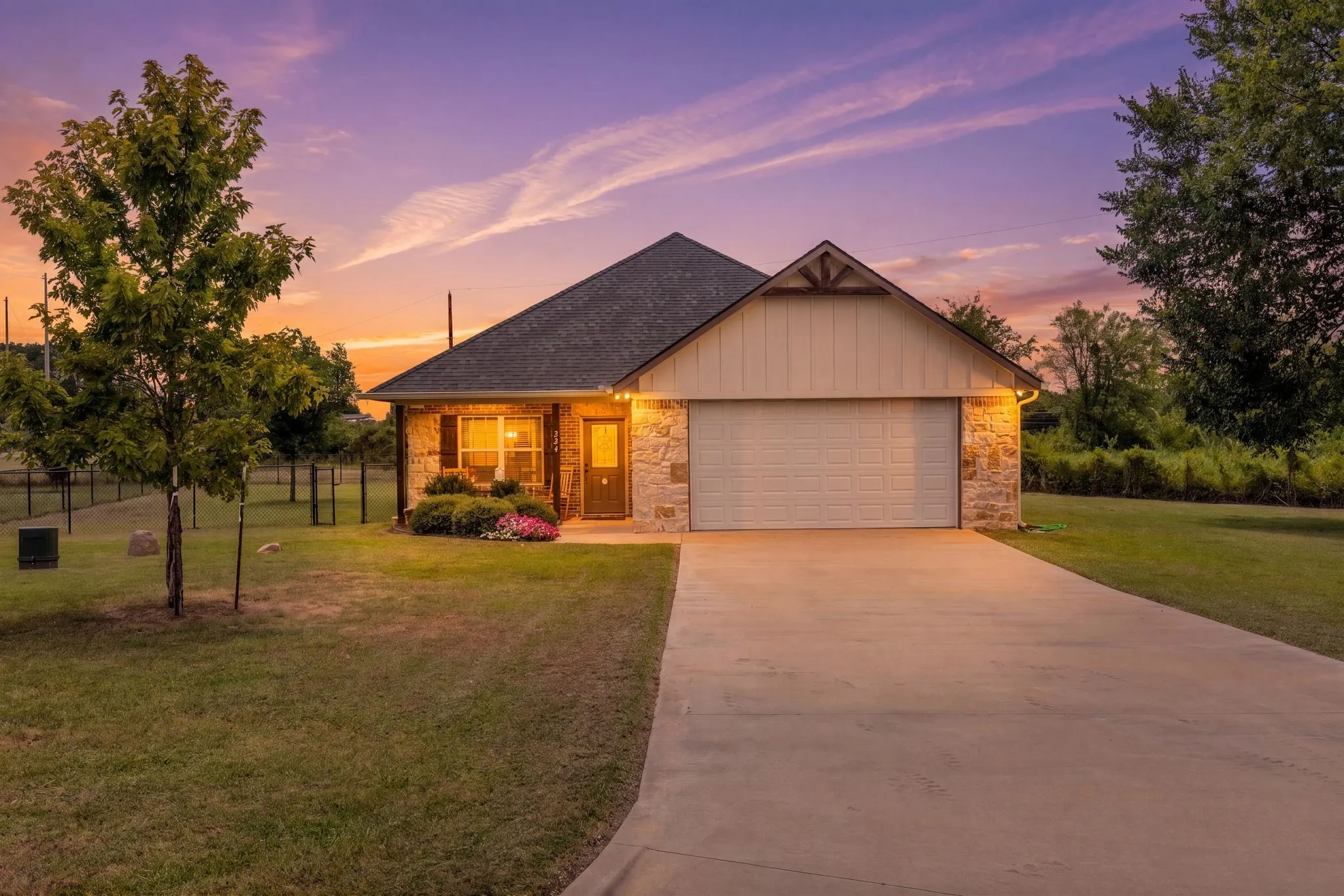 Single Family Residence For Sale in Rains County , 228 Mill Street, Emory, Texas 75440, 3 Bedroom, 2 Bathroom, 2 Garage spaces, 1,363 Sqft, built in 2021, mls#21344500, Real Estate Agent in Emory, Homes For Sale in Rains county, Homes For Sale in Emory, Realtor in Emory Texas, Real Estate Brokerage Independent Realty Texas, Luminita Cordes Realtor