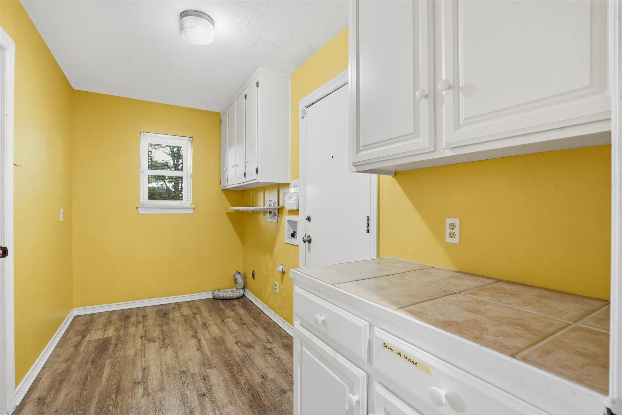 Single Family Residence For Sale in Tarrant County , 4328 Winding Way, Benbrook, Texas 76126, 4 Bedroom, 3 Bathroom, 2 Garage spaces, 2,615 Sqft, built in 1970, mls#21333032, Real Estate Agent in Benbrook, Homes For Sale in Tarrant county, Homes For Sale in Benbrook, Realtor in Benbrook Texas, Real Estate Brokerage Independent Realty Texas, Luminita Cordes Realtor