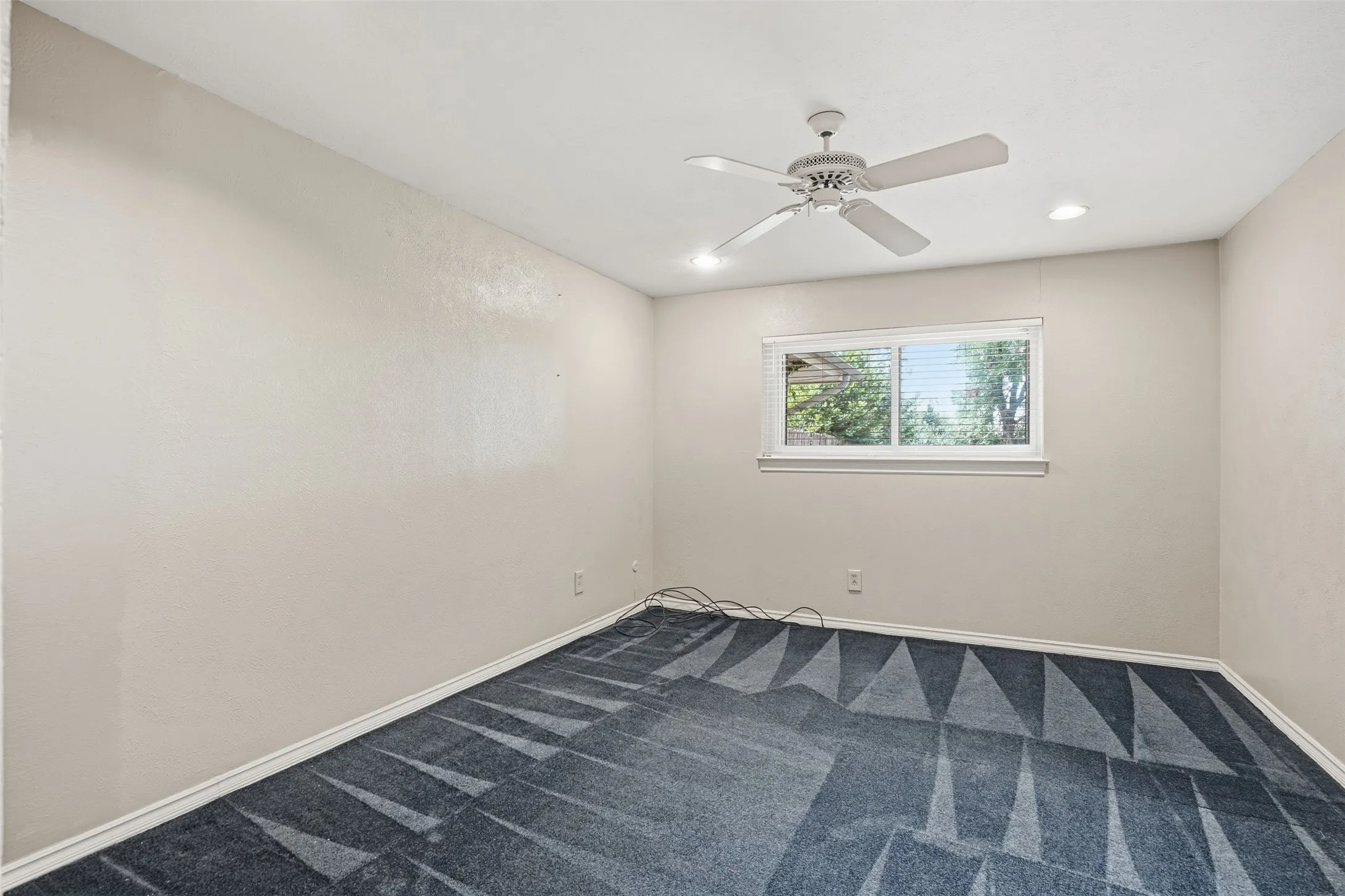 Single Family Residence For Sale in Tarrant County , 4328 Winding Way, Benbrook, Texas 76126, 4 Bedroom, 3 Bathroom, 2 Garage spaces, 2,615 Sqft, built in 1970, mls#21333032, Real Estate Agent in Benbrook, Homes For Sale in Tarrant county, Homes For Sale in Benbrook, Realtor in Benbrook Texas, Real Estate Brokerage Independent Realty Texas, Luminita Cordes Realtor