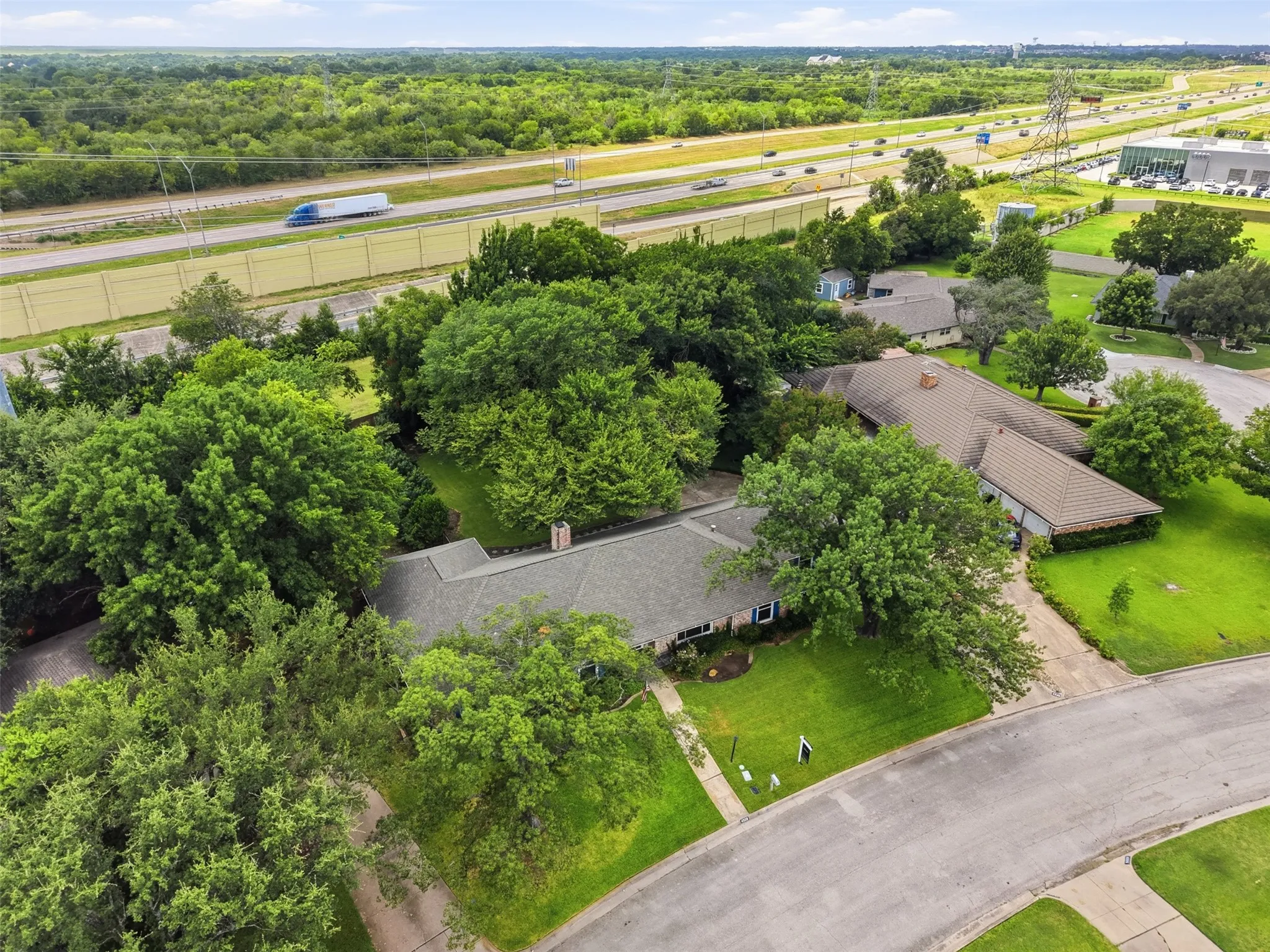 Single Family Residence For Sale in Tarrant County , 4328 Winding Way, Benbrook, Texas 76126, 4 Bedroom, 3 Bathroom, 2 Garage spaces, 2,615 Sqft, built in 1970, mls#21333032, Real Estate Agent in Benbrook, Homes For Sale in Tarrant county, Homes For Sale in Benbrook, Realtor in Benbrook Texas, Real Estate Brokerage Independent Realty Texas, Luminita Cordes Realtor