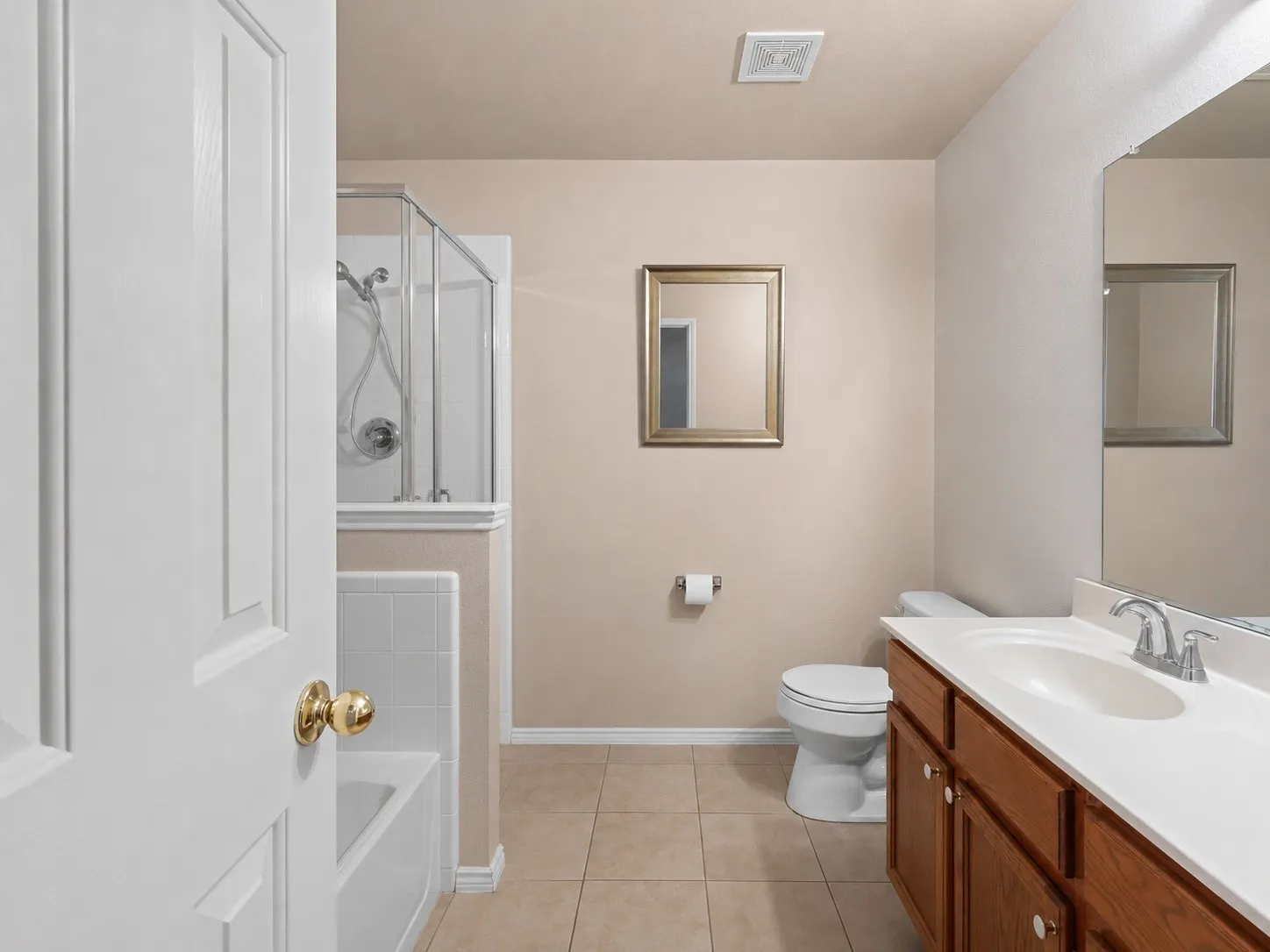 Single Family Residence For Sale in Dallas County , 3809 S Peachtree Road, Balch Springs, Texas 75180, 3 Bedrooms, 2 Bathrooms, 2 Garage spaces, 1,783 Sqft, built in 2003, Price $345,000, mls#21344739, Real Estate Agent in Balch Springs, Homes For Sale in Dallas county, Homes For Sale in Balch Springs, Realtor in Balch Springs Texas, Real Estate Brokerage Independent Realty Texas, Luminita Cordes Realtor