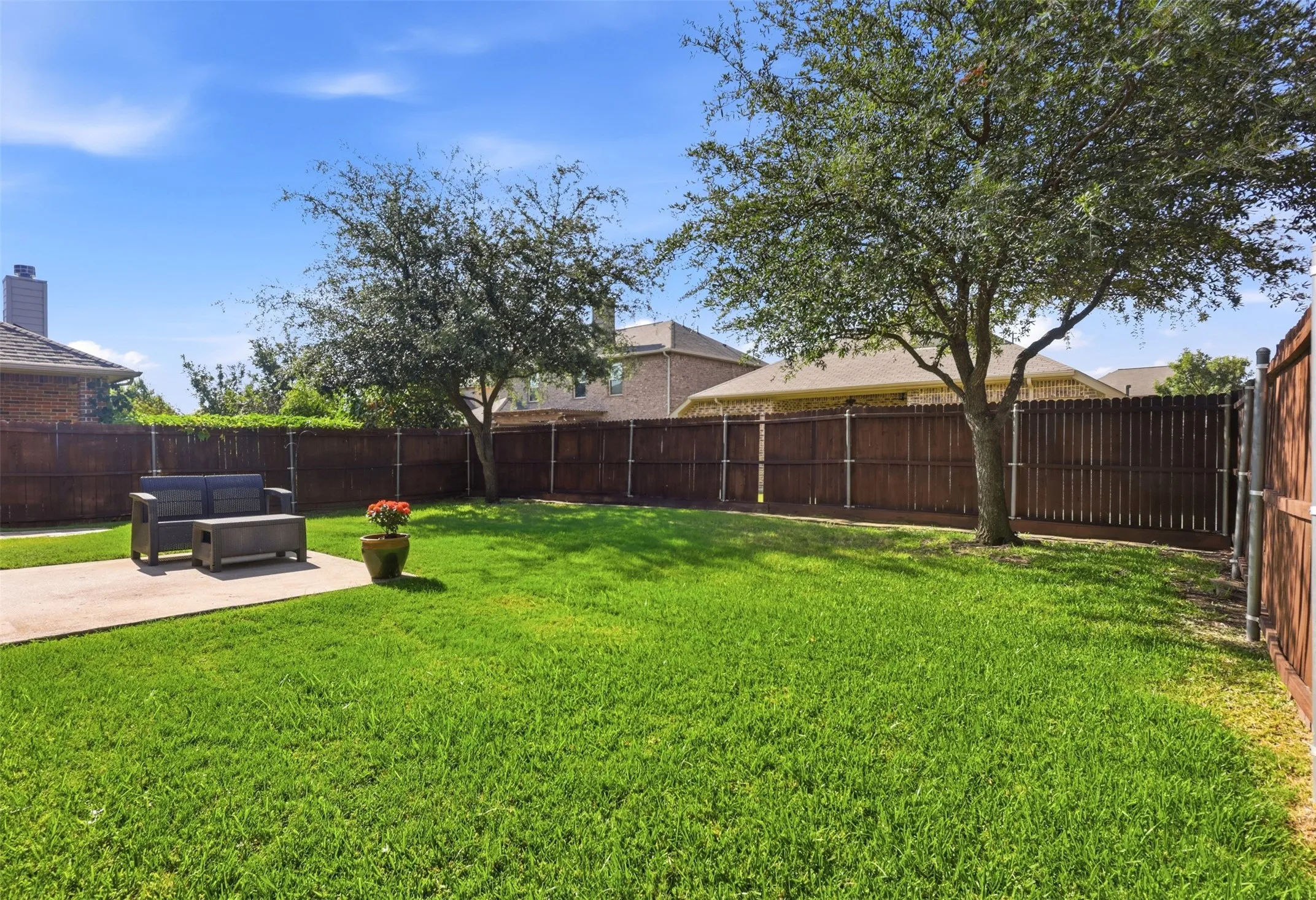 Single Family Residence For Sale in Collin County , 12417 Sharpsburg Drive, Mc Kinney, Texas 75071, 4 Bedroom, 3 Bathroom, 2 Garage spaces, 2,451 Sqft, built in 2014, mls#21341557, Real Estate Agent in Mc Kinney, Homes For Sale in Collin county, Homes For Sale in Mc Kinney, Realtor in Mc Kinney Texas, Real Estate Brokerage Independent Realty Texas, Luminita Cordes Realtor