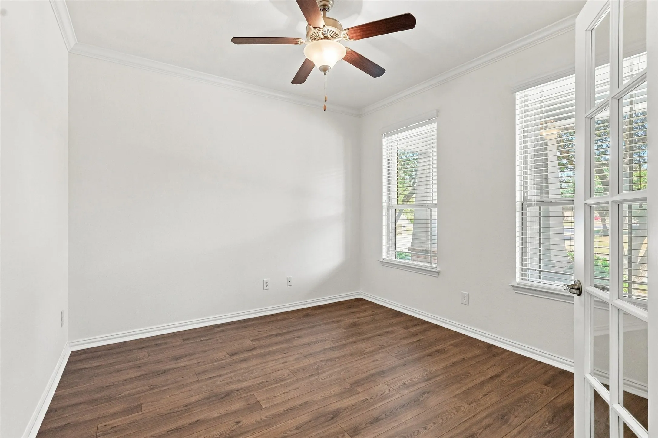 Single Family Residence For Sale in Collin County , 12417 Sharpsburg Drive, Mc Kinney, Texas 75071, 4 Bedroom, 3 Bathroom, 2 Garage spaces, 2,451 Sqft, built in 2014, mls#21341557, Real Estate Agent in Mc Kinney, Homes For Sale in Collin county, Homes For Sale in Mc Kinney, Realtor in Mc Kinney Texas, Real Estate Brokerage Independent Realty Texas, Luminita Cordes Realtor