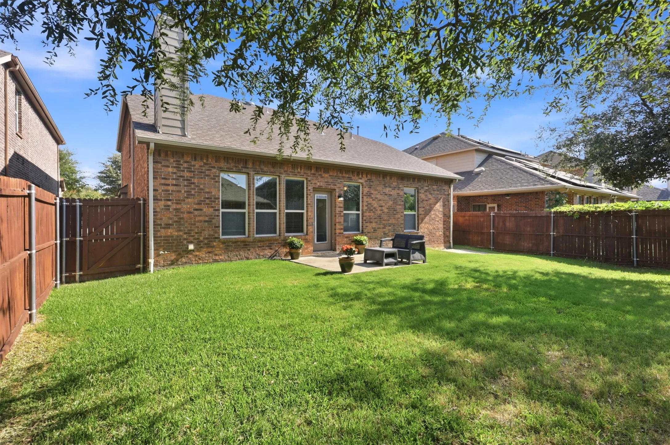 Single Family Residence For Sale in Collin County , 12417 Sharpsburg Drive, Mc Kinney, Texas 75071, 4 Bedroom, 3 Bathroom, 2 Garage spaces, 2,451 Sqft, built in 2014, mls#21341557, Real Estate Agent in Mc Kinney, Homes For Sale in Collin county, Homes For Sale in Mc Kinney, Realtor in Mc Kinney Texas, Real Estate Brokerage Independent Realty Texas, Luminita Cordes Realtor
