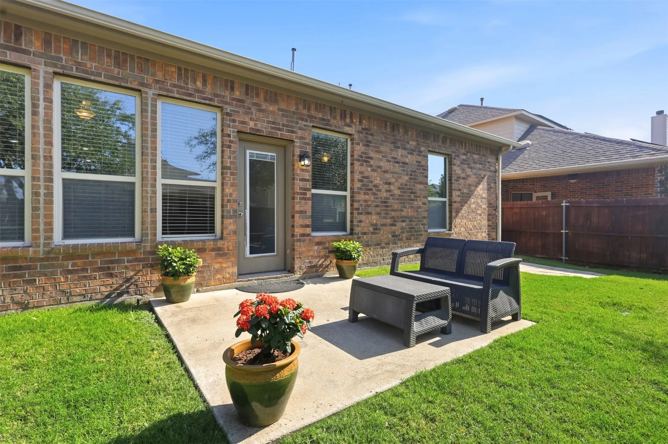 Single Family Residence For Sale in Collin County , 12417 Sharpsburg Drive, Mc Kinney, Texas 75071, 4 Bedroom, 3 Bathroom, 2 Garage spaces, 2,451 Sqft, built in 2014, mls#21341557, Real Estate Agent in Mc Kinney, Homes For Sale in Collin county, Homes For Sale in Mc Kinney, Realtor in Mc Kinney Texas, Real Estate Brokerage Independent Realty Texas, Luminita Cordes Realtor