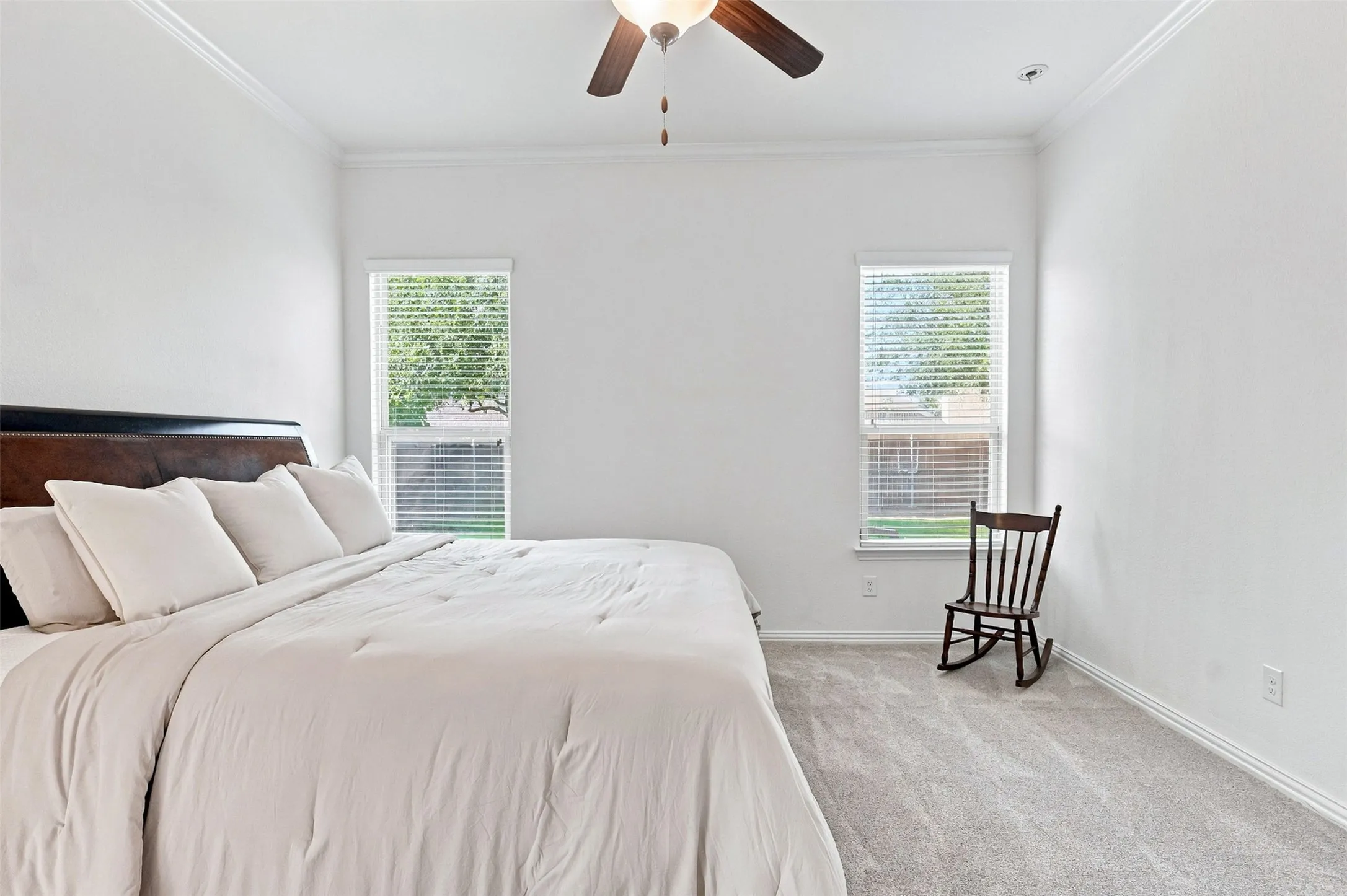 Single Family Residence For Sale in Collin County , 12417 Sharpsburg Drive, Mc Kinney, Texas 75071, 4 Bedroom, 3 Bathroom, 2 Garage spaces, 2,451 Sqft, built in 2014, mls#21341557, Real Estate Agent in Mc Kinney, Homes For Sale in Collin county, Homes For Sale in Mc Kinney, Realtor in Mc Kinney Texas, Real Estate Brokerage Independent Realty Texas, Luminita Cordes Realtor