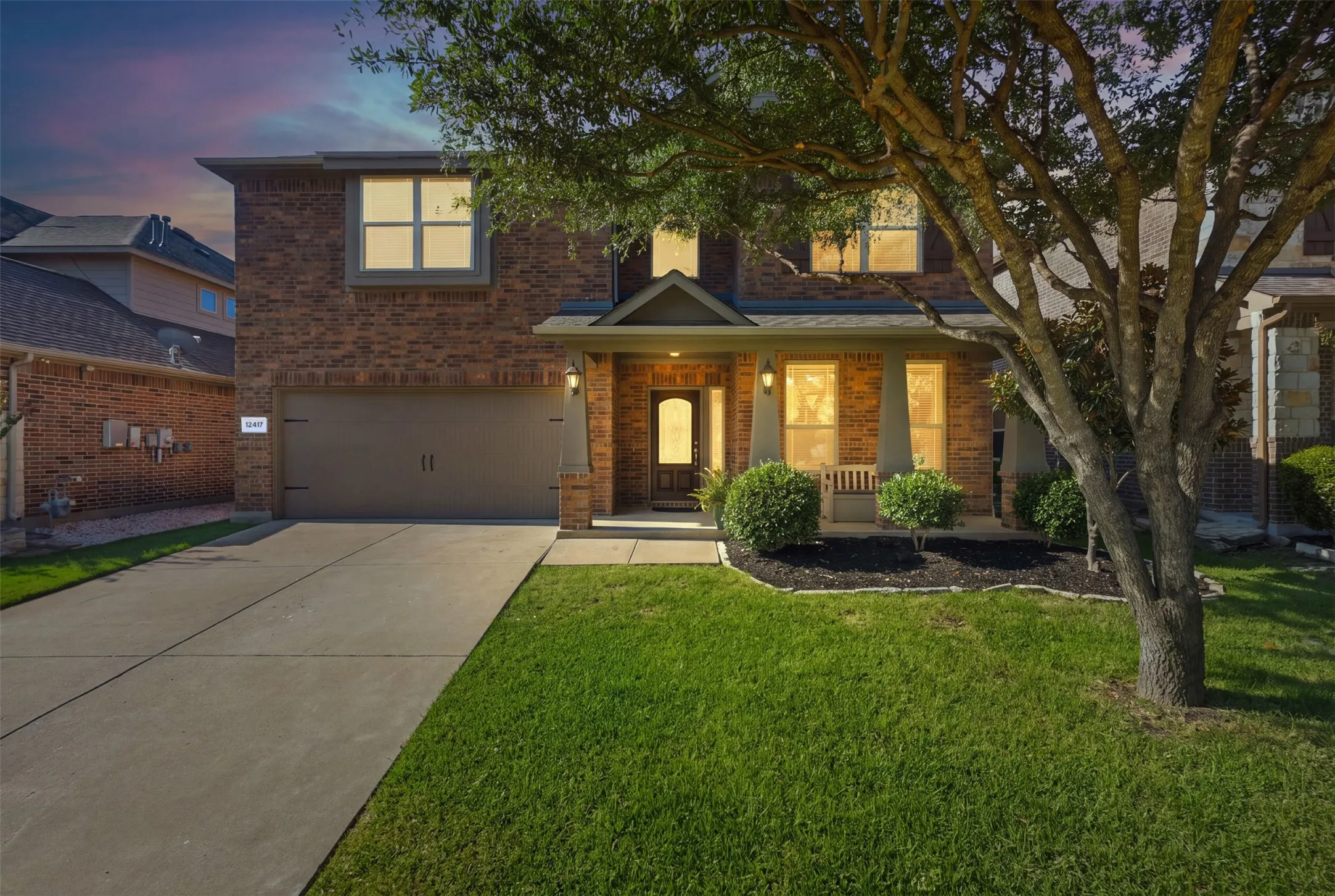 Single Family Residence For Sale in Collin County , 12417 Sharpsburg Drive, Mc Kinney, Texas 75071, 4 Bedroom, 3 Bathroom, 2 Garage spaces, 2,451 Sqft, built in 2014, mls#21341557, Real Estate Agent in Mc Kinney, Homes For Sale in Collin county, Homes For Sale in Mc Kinney, Realtor in Mc Kinney Texas, Real Estate Brokerage Independent Realty Texas, Luminita Cordes Realtor