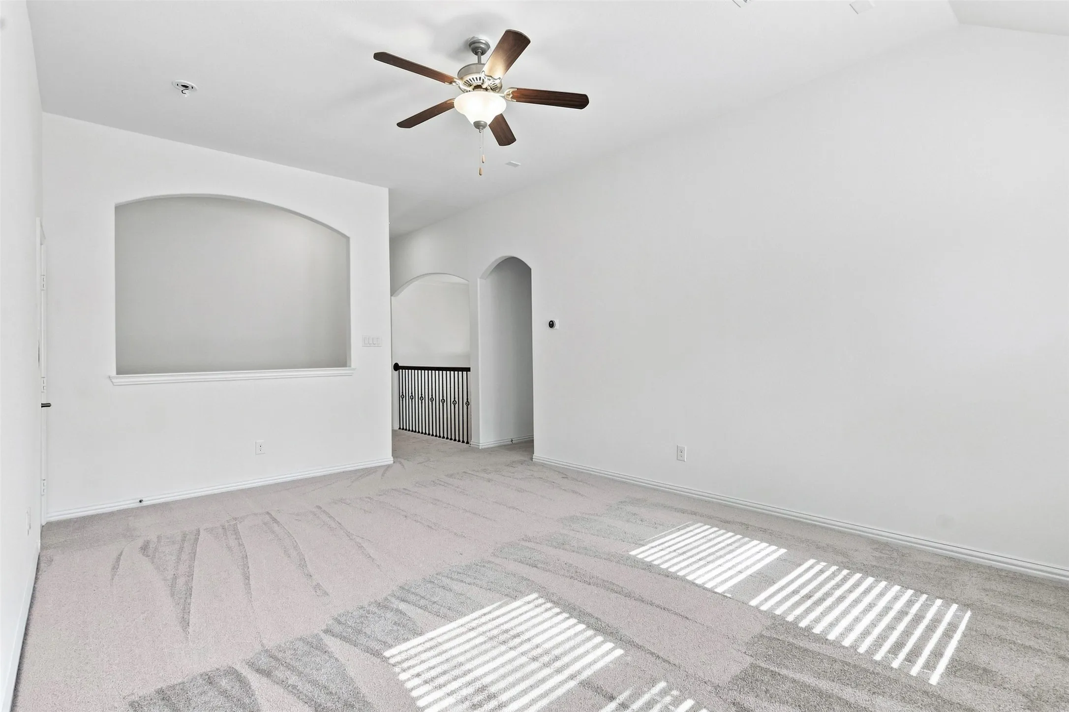 Single Family Residence For Sale in Collin County , 12417 Sharpsburg Drive, Mc Kinney, Texas 75071, 4 Bedroom, 3 Bathroom, 2 Garage spaces, 2,451 Sqft, built in 2014, mls#21341557, Real Estate Agent in Mc Kinney, Homes For Sale in Collin county, Homes For Sale in Mc Kinney, Realtor in Mc Kinney Texas, Real Estate Brokerage Independent Realty Texas, Luminita Cordes Realtor
