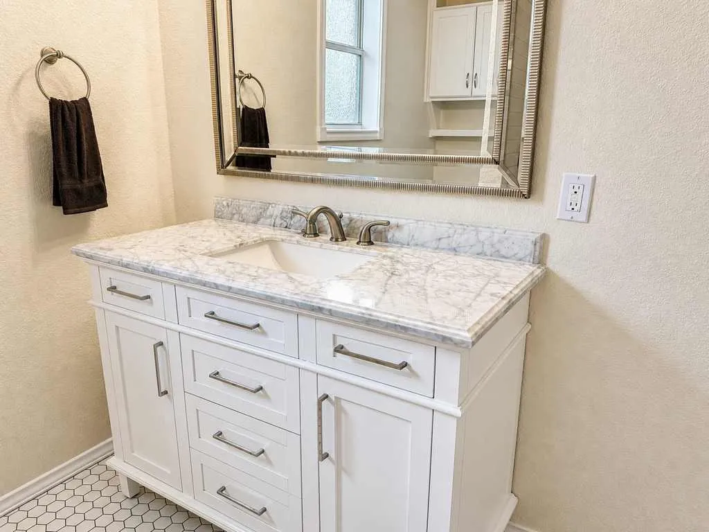 Single Family Residence For Sale in Mc Lennan County , 4401 Lacey Circle, Waco, Texas 76708, 4 Bedroom, 2 Bathroom, 2 Garage spaces, 2,072 Sqft, built in 2006, mls#21343446, Real Estate Agent in Waco, Homes For Sale in Mc Lennan county, Homes For Sale in Waco, Realtor in Waco Texas, Real Estate Brokerage Independent Realty Texas, Luminita Cordes Realtor