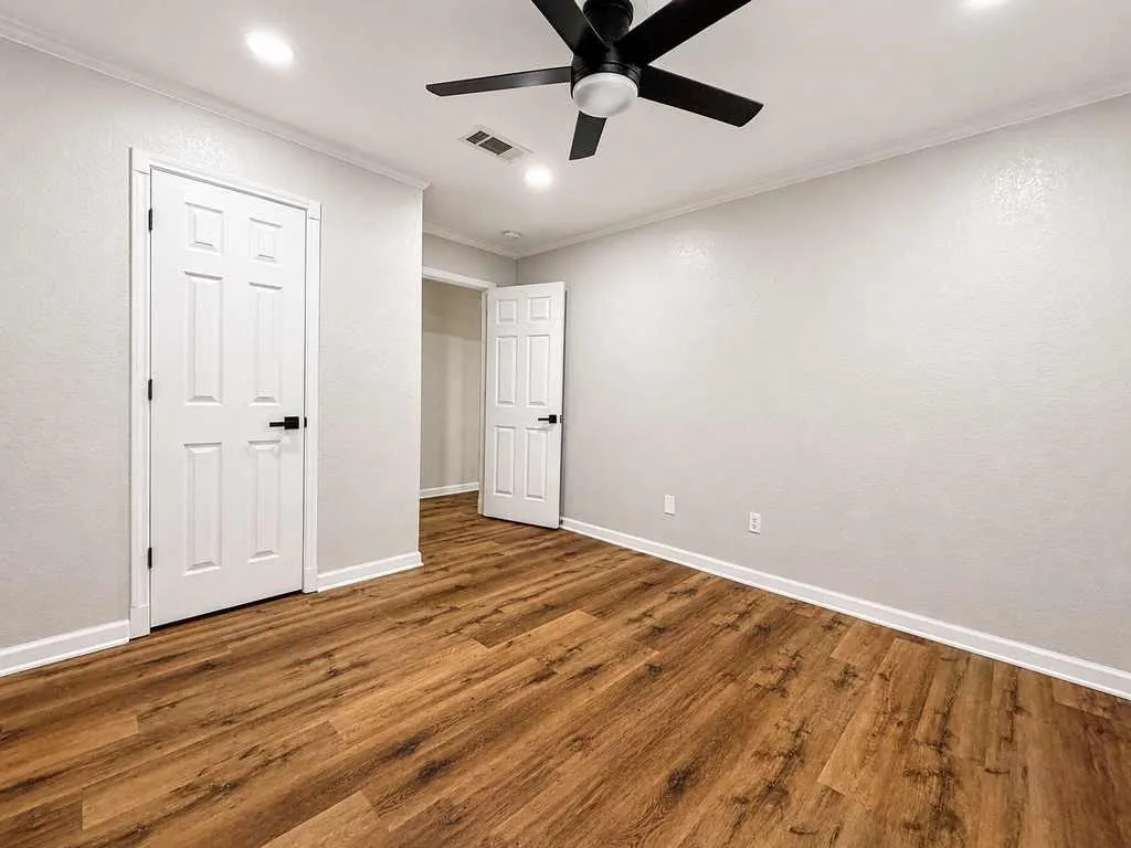 Single Family Residence For Sale in Mc Lennan County , 4401 Lacey Circle, Waco, Texas 76708, 4 Bedroom, 2 Bathroom, 2 Garage spaces, 2,072 Sqft, built in 2006, mls#21343446, Real Estate Agent in Waco, Homes For Sale in Mc Lennan county, Homes For Sale in Waco, Realtor in Waco Texas, Real Estate Brokerage Independent Realty Texas, Luminita Cordes Realtor