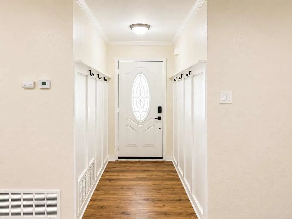 Single Family Residence For Sale in Mc Lennan County , 4401 Lacey Circle, Waco, Texas 76708, 4 Bedroom, 2 Bathroom, 2 Garage spaces, 2,072 Sqft, built in 2006, mls#21343446, Real Estate Agent in Waco, Homes For Sale in Mc Lennan county, Homes For Sale in Waco, Realtor in Waco Texas, Real Estate Brokerage Independent Realty Texas, Luminita Cordes Realtor
