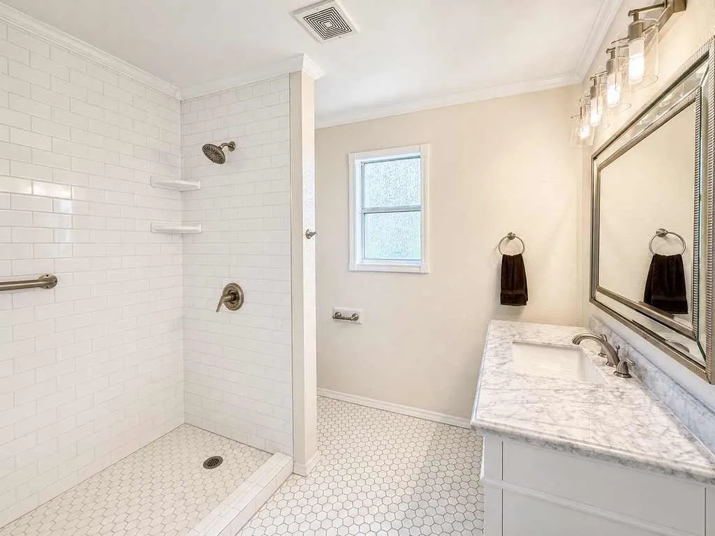 Single Family Residence For Sale in Mc Lennan County , 4401 Lacey Circle, Waco, Texas 76708, 4 Bedroom, 2 Bathroom, 2 Garage spaces, 2,072 Sqft, built in 2006, mls#21343446, Real Estate Agent in Waco, Homes For Sale in Mc Lennan county, Homes For Sale in Waco, Realtor in Waco Texas, Real Estate Brokerage Independent Realty Texas, Luminita Cordes Realtor