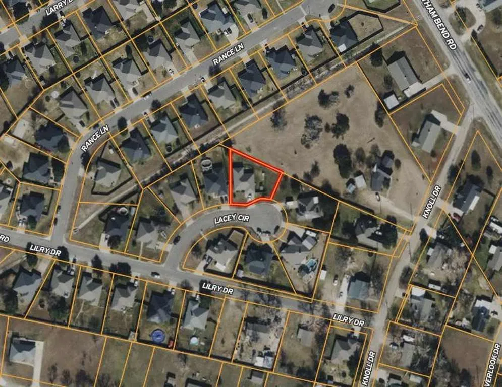 Single Family Residence For Sale in Mc Lennan County , 4401 Lacey Circle, Waco, Texas 76708, 4 Bedroom, 2 Bathroom, 2 Garage spaces, 2,072 Sqft, built in 2006, mls#21343446, Real Estate Agent in Waco, Homes For Sale in Mc Lennan county, Homes For Sale in Waco, Realtor in Waco Texas, Real Estate Brokerage Independent Realty Texas, Luminita Cordes Realtor
